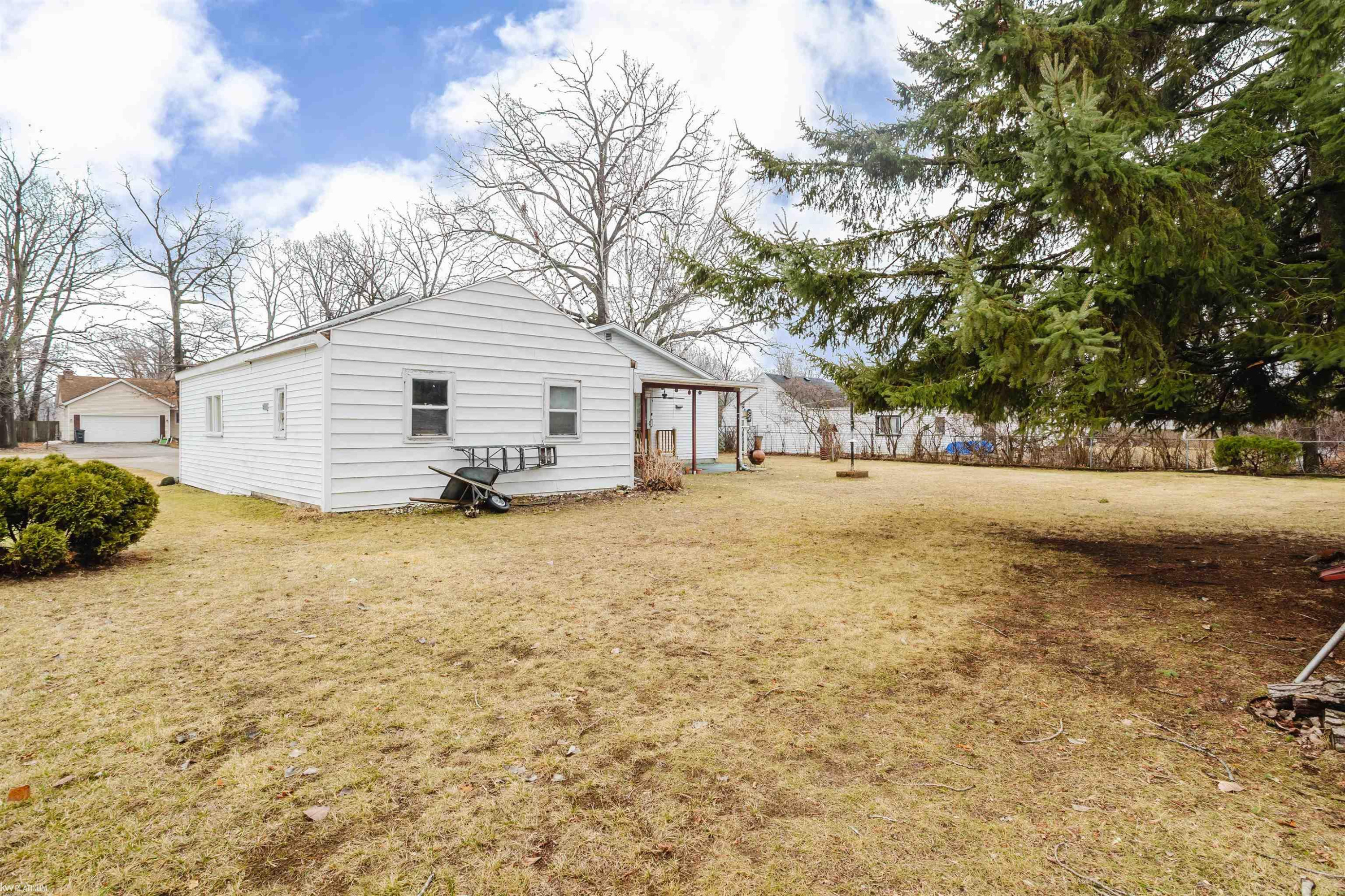 4033 Helen Avenue, MI 48059 — Photo 17