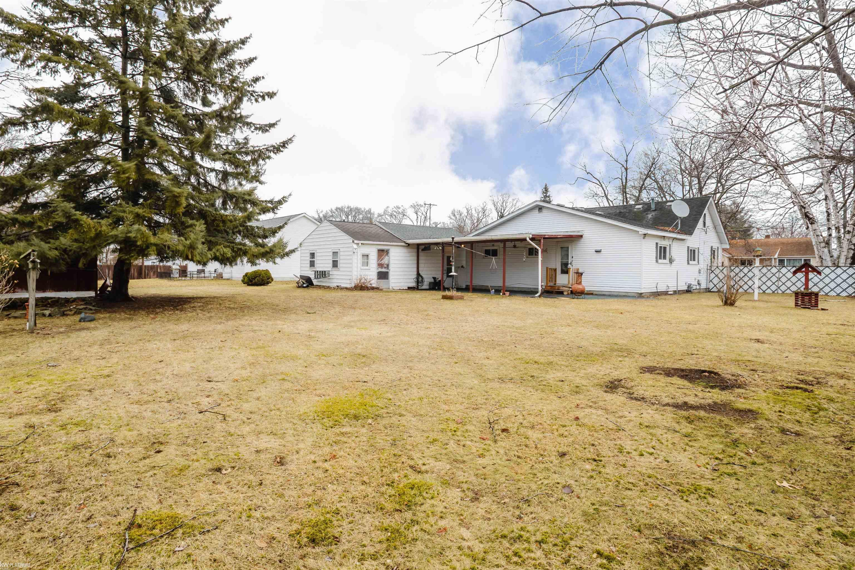 4033 Helen Avenue, MI 48059 — Photo 18