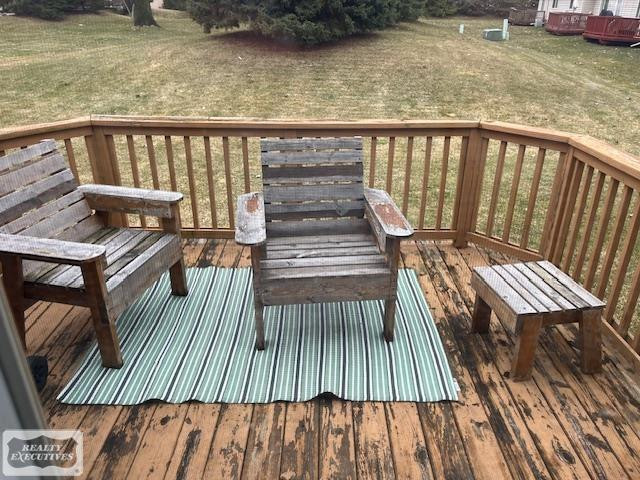 24381 Juliet Drive, Center Line, MI 48015 — Photo 5