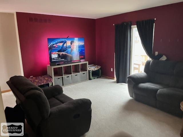 24381 Juliet Drive, Center Line, MI 48015 — Photo 7