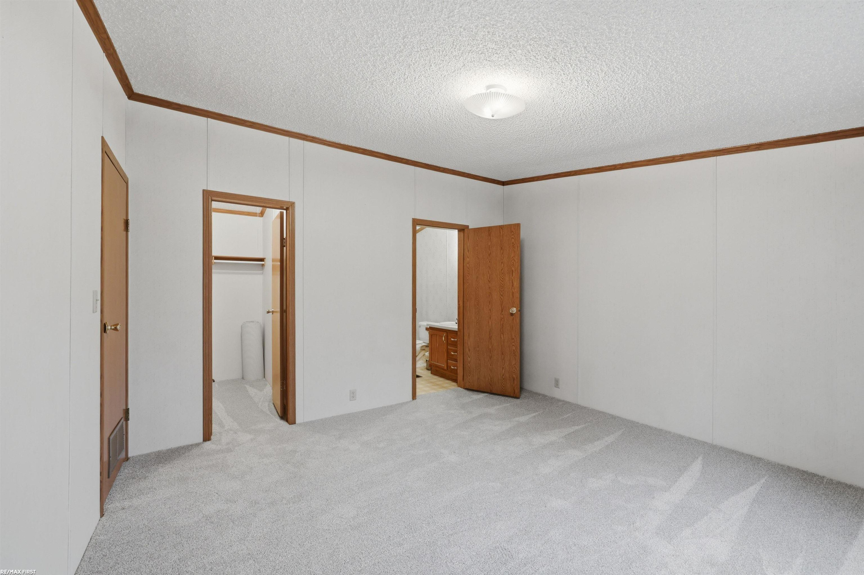 400 W 5th Street, Imlay City, MI 48444 — Photo 16