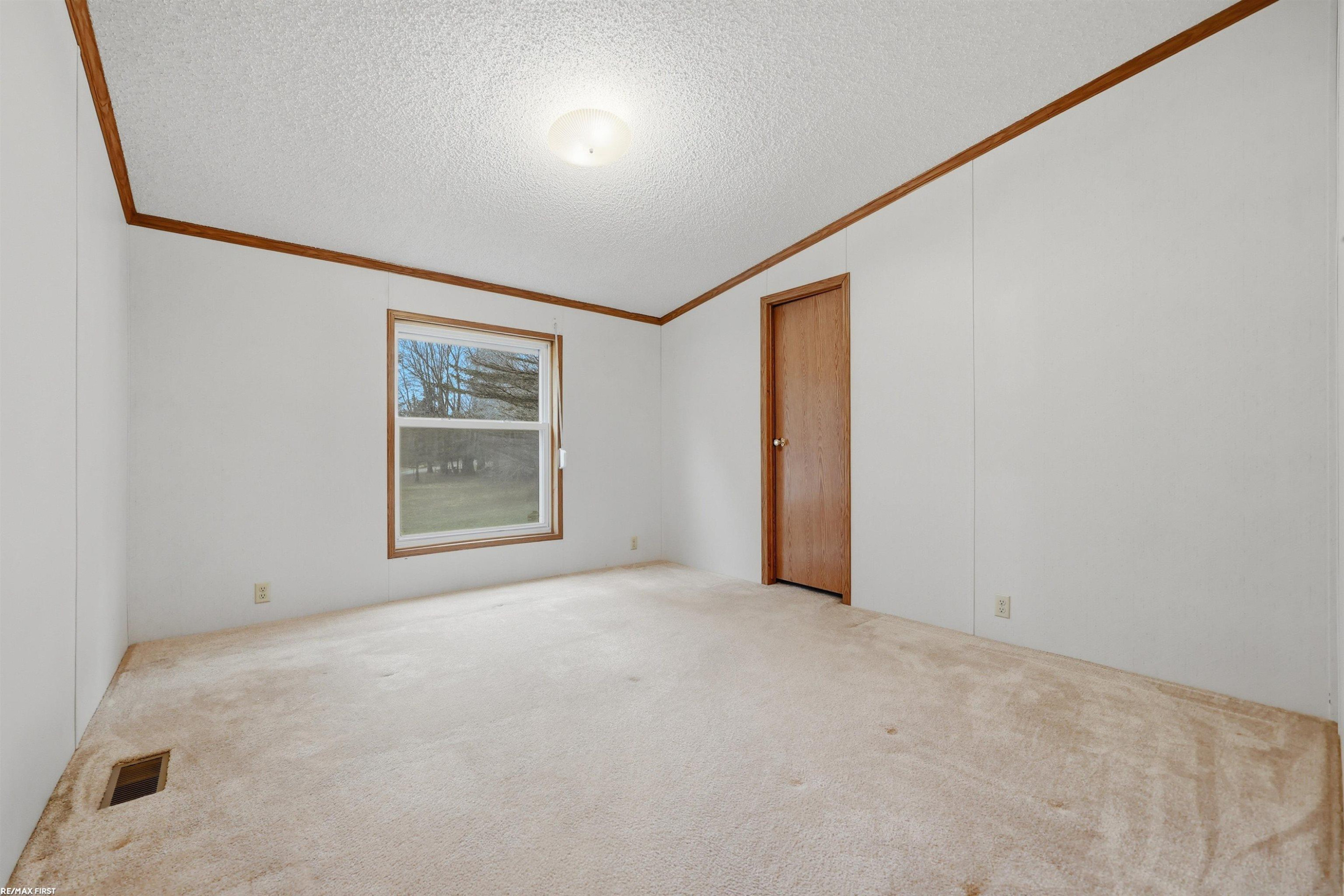 400 W 5th Street, Imlay City, MI 48444 — Photo 21