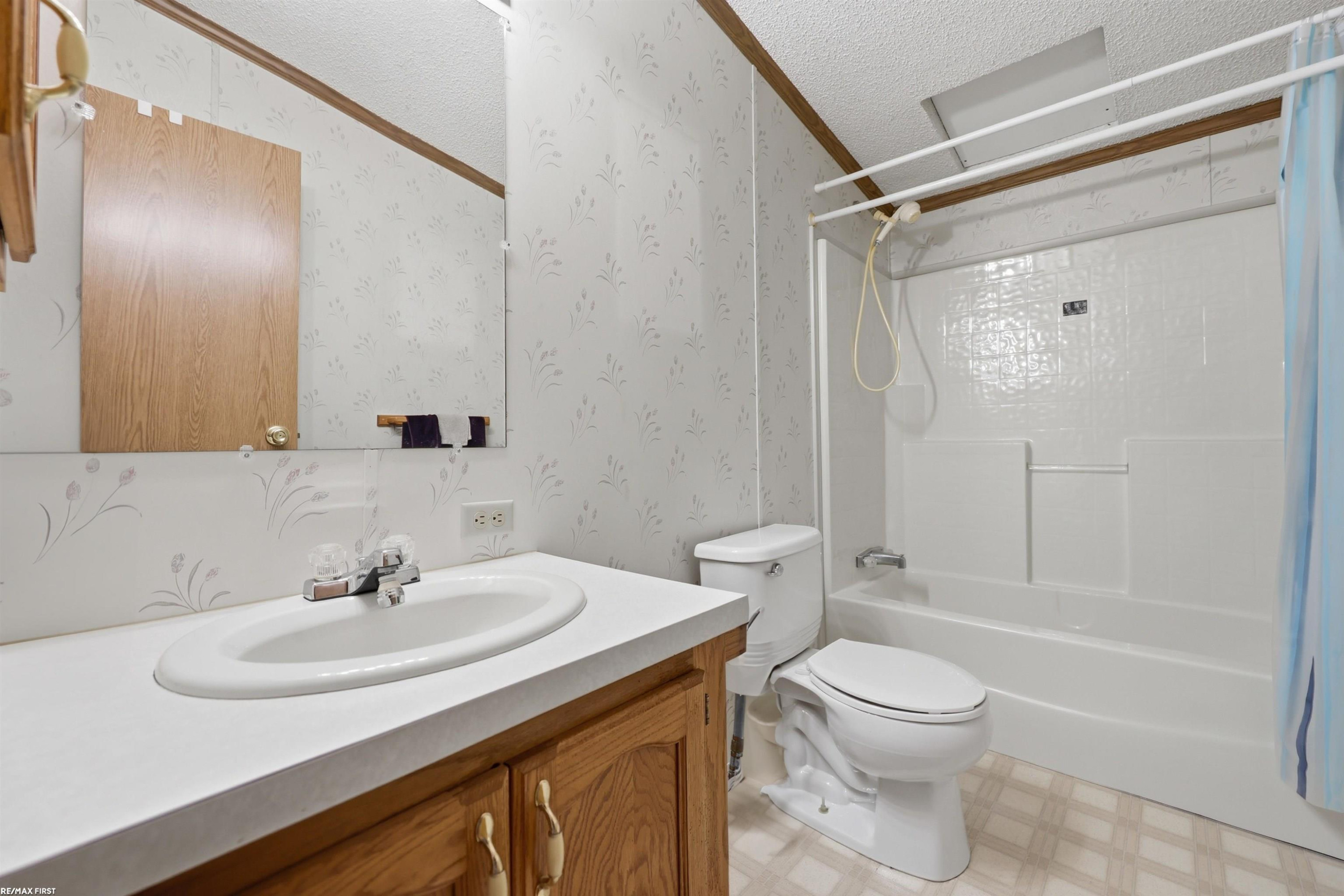 400 W 5th Street, Imlay City, MI 48444 — Photo 22