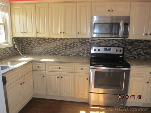 1741 Brys Drive, Grosse Pointe Woods, MI 48236 — Photo 8