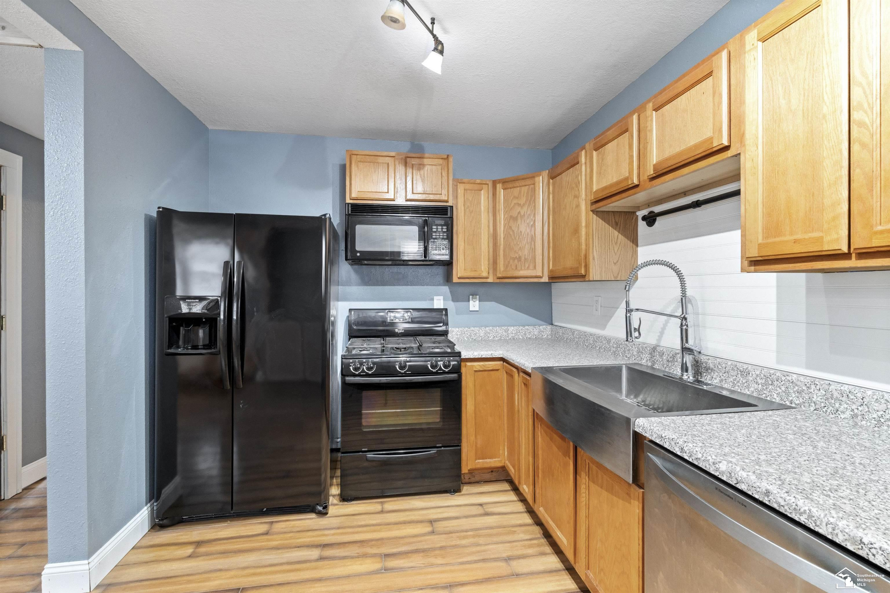 519 W Sterns Road, Temperance, MI 48182 — Photo 14