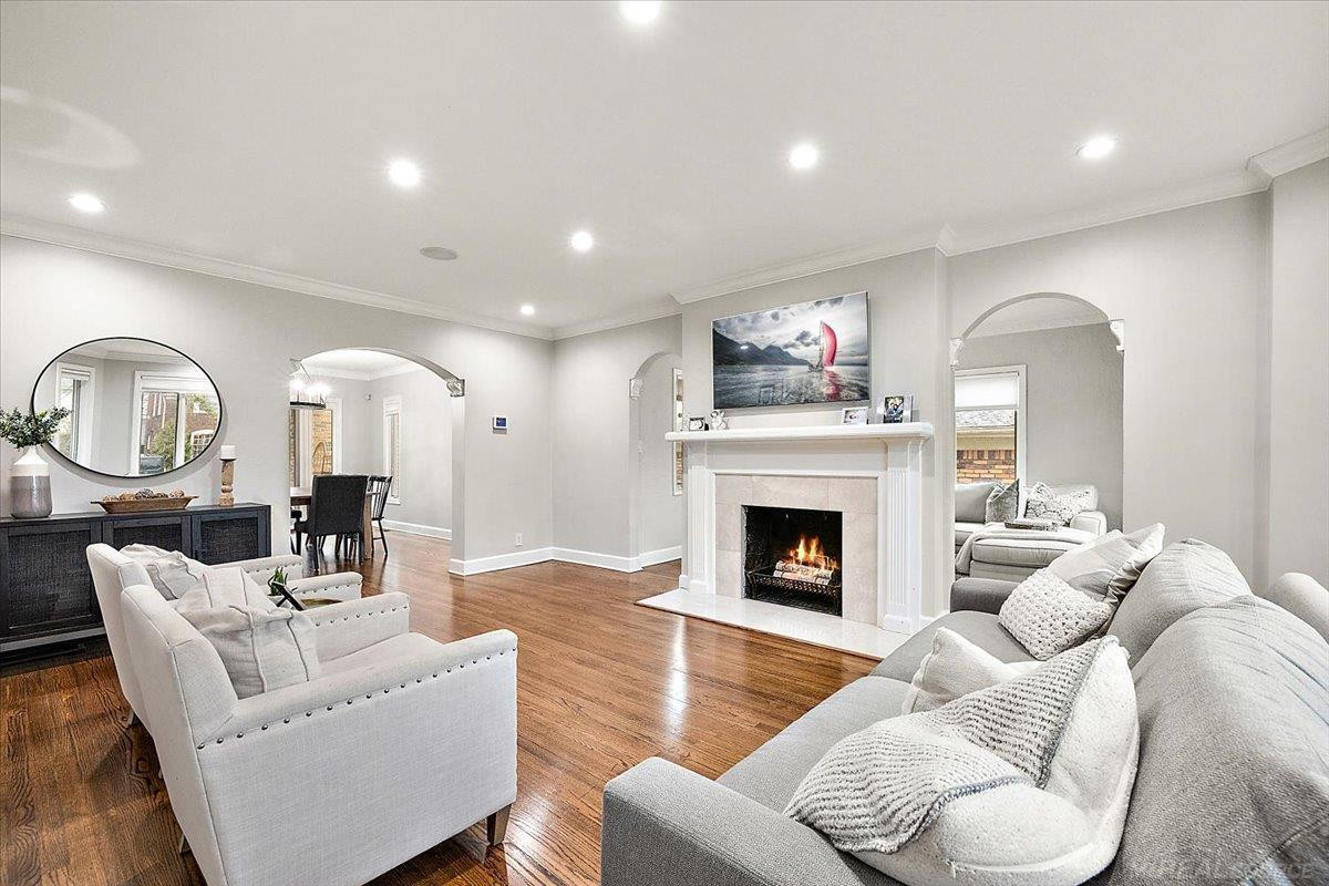 719 Fisher Road, Grosse Pointe, MI 48230 — Photo 8