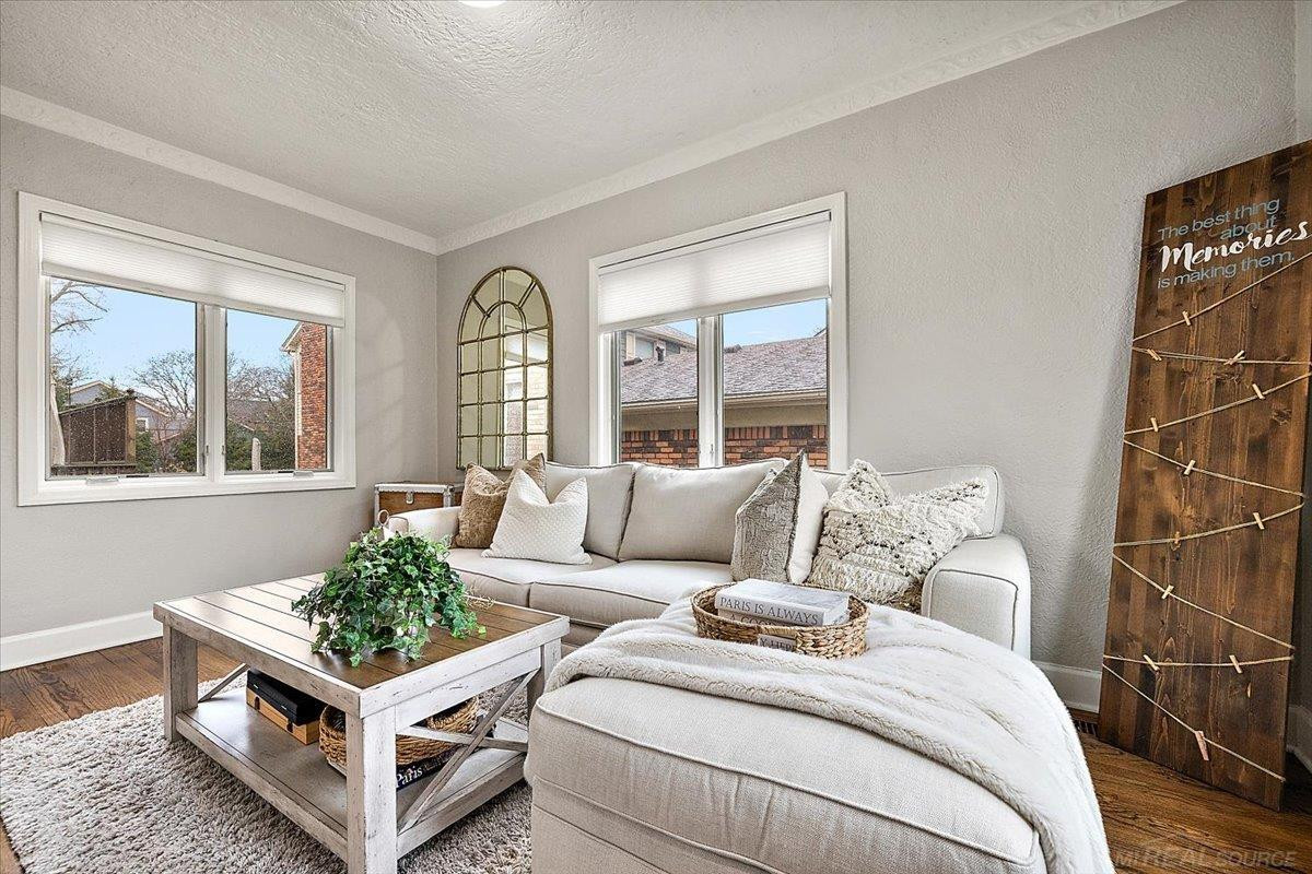 719 Fisher Road, Grosse Pointe, MI 48230 — Photo 11