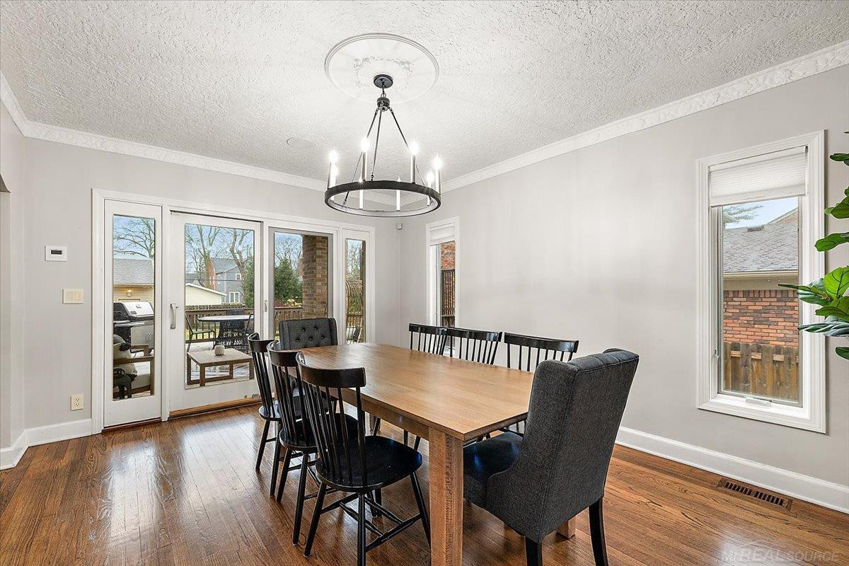 719 Fisher Road, Grosse Pointe, MI 48230 — Photo 14