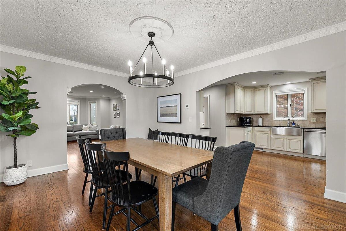 719 Fisher Road, Grosse Pointe, MI 48230 — Photo 15