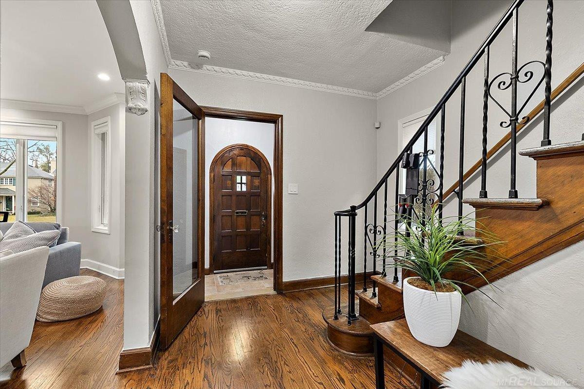 719 Fisher Road, Grosse Pointe, MI 48230 — Photo 22