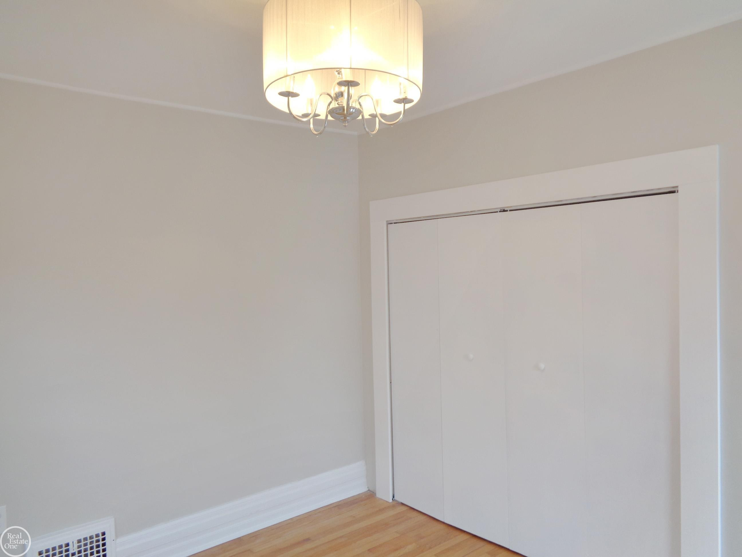 40 Riverside Drive, Mount Clemens, MI 48043 — Photo 14