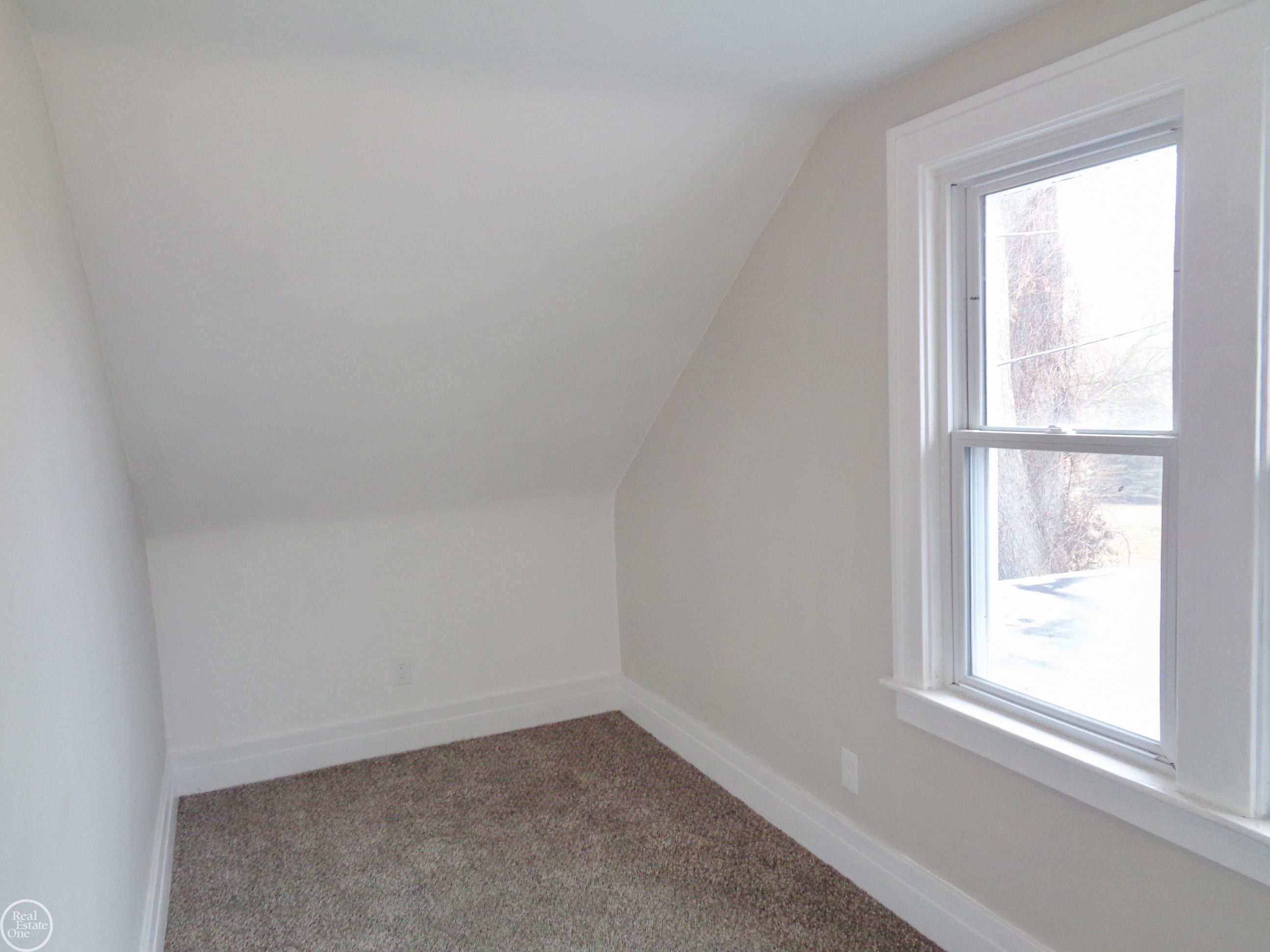 40 Riverside Drive, Mount Clemens, MI 48043 — Photo 15