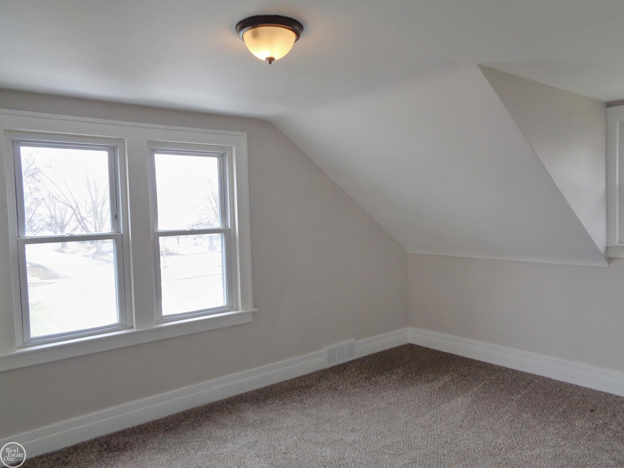 40 Riverside Drive, Mount Clemens, MI 48043 — Photo 20