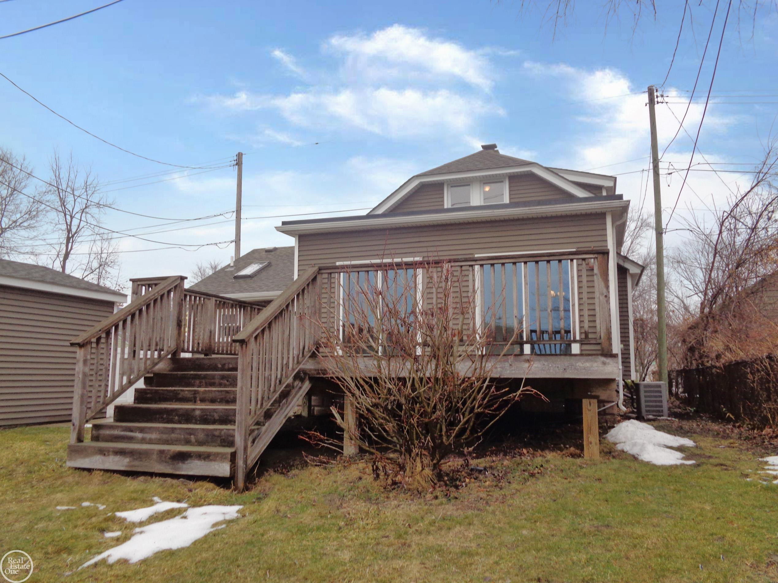 40 Riverside Drive, Mount Clemens, MI 48043 — Photo 26