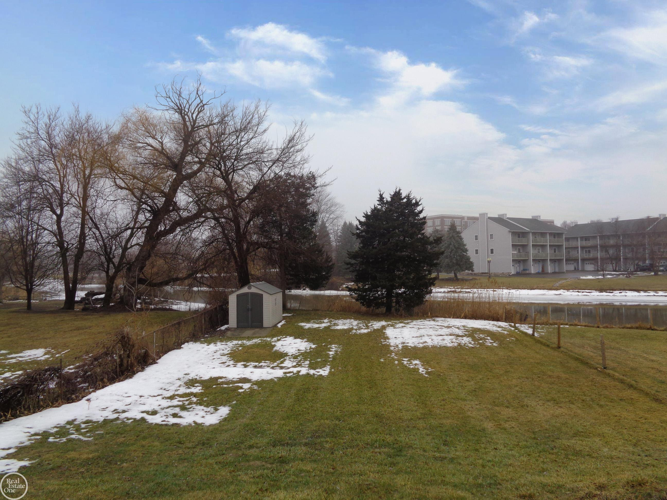 40 Riverside Drive, Mount Clemens, MI 48043 — Photo 27