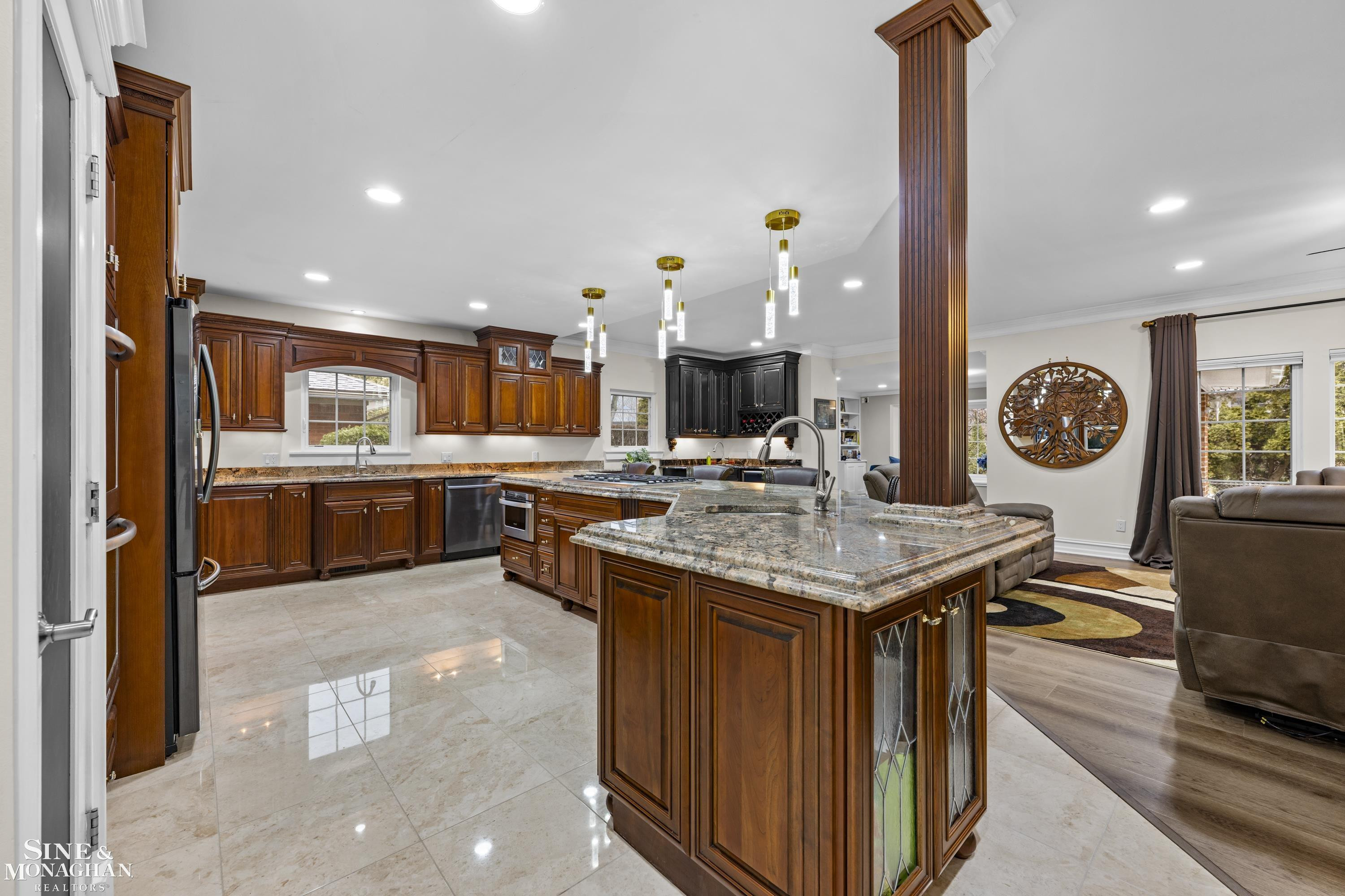 680 Pear Tree Lane, Grosse Pointe Woods, MI 48236 — Photo 15