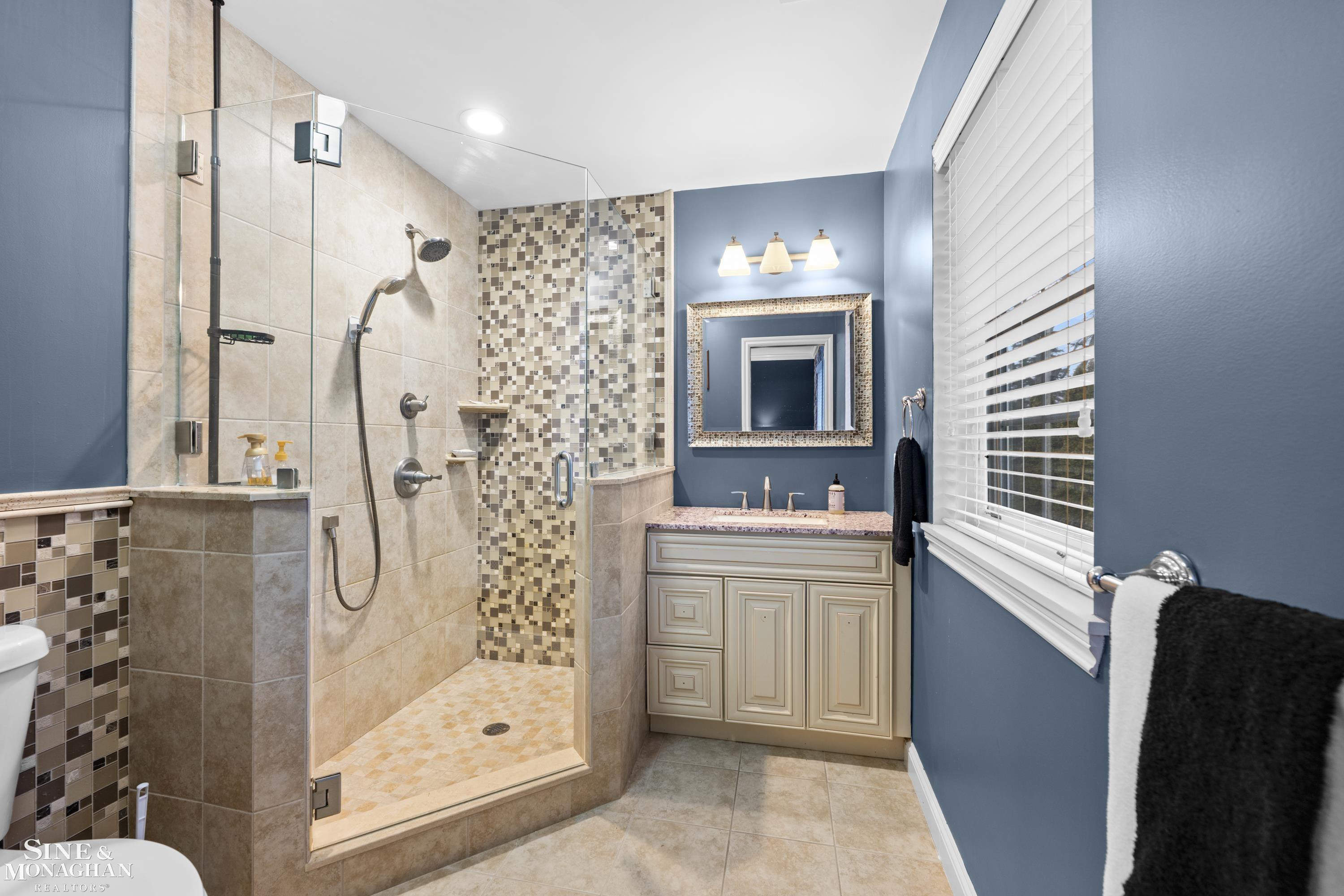 680 Pear Tree Lane, Grosse Pointe Woods, MI 48236 — Photo 41