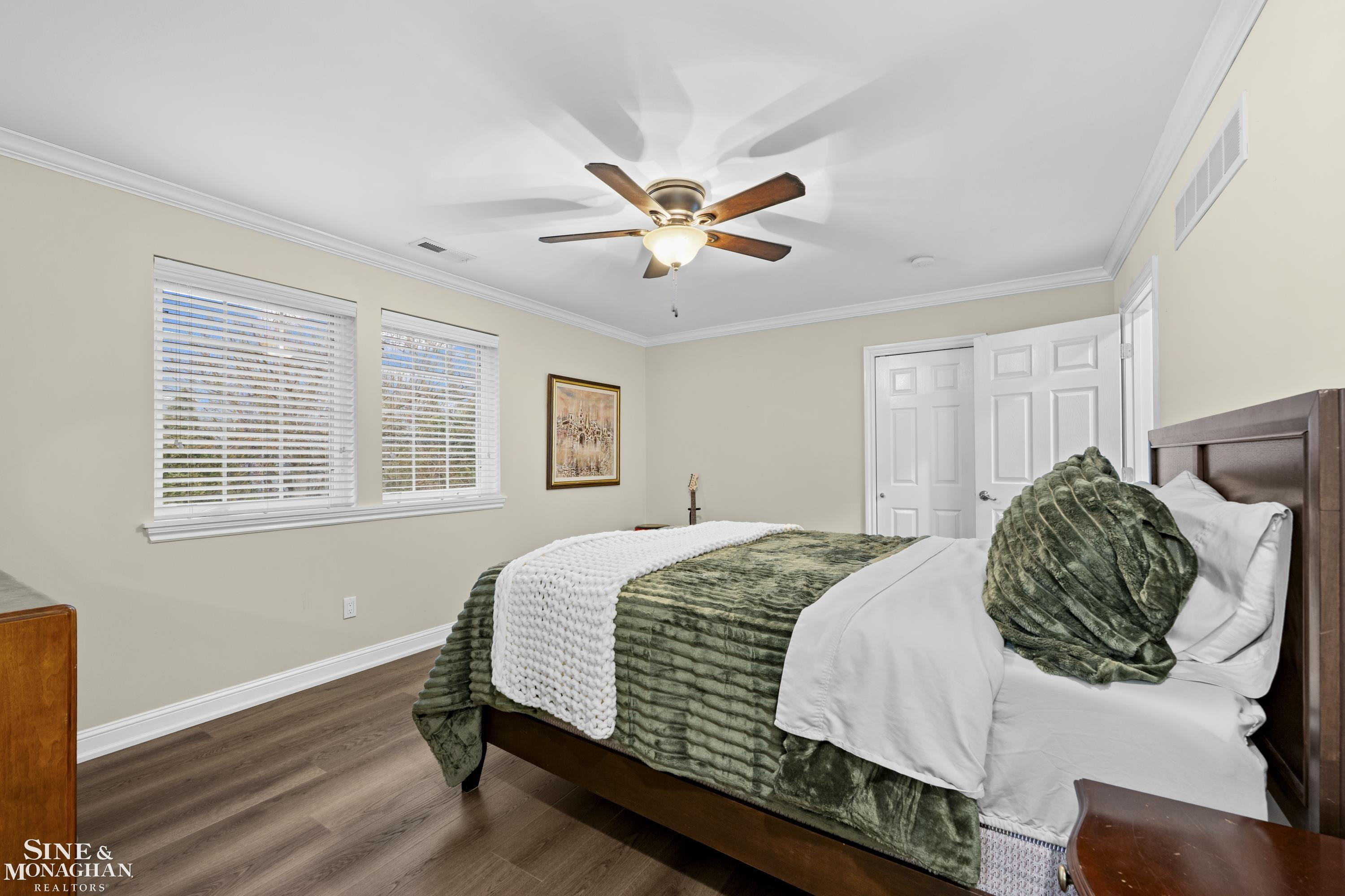 680 Pear Tree Lane, Grosse Pointe Woods, MI 48236 — Photo 48