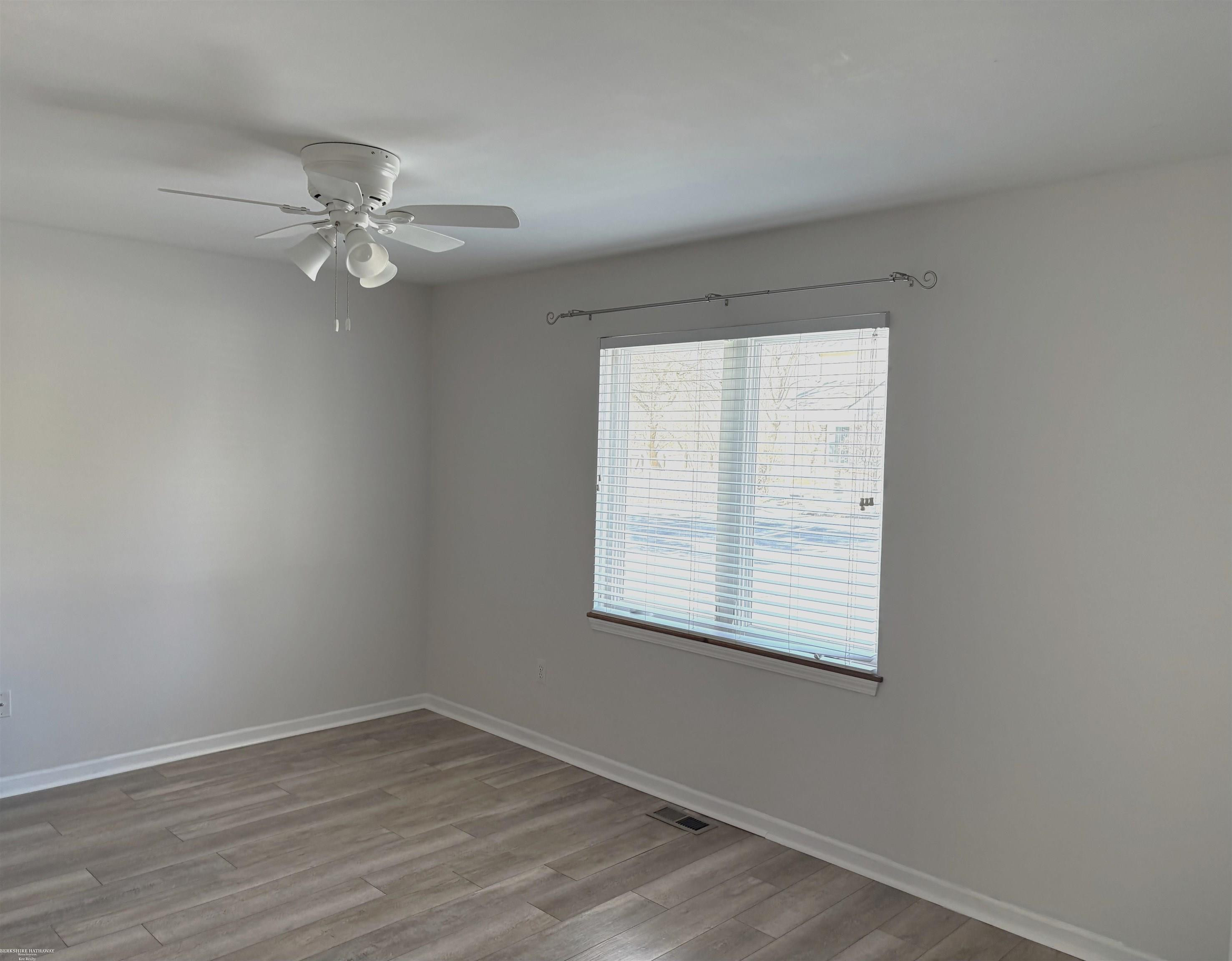 50 Depot Street, 9, Oxford, MI 48371 — Photo 5