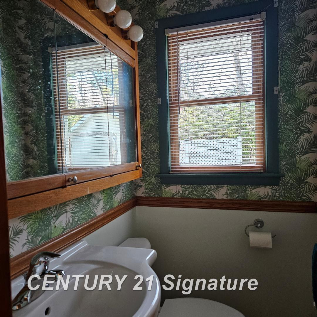 8981 Highland Drive, Freeland, MI 48623 — Photo 6