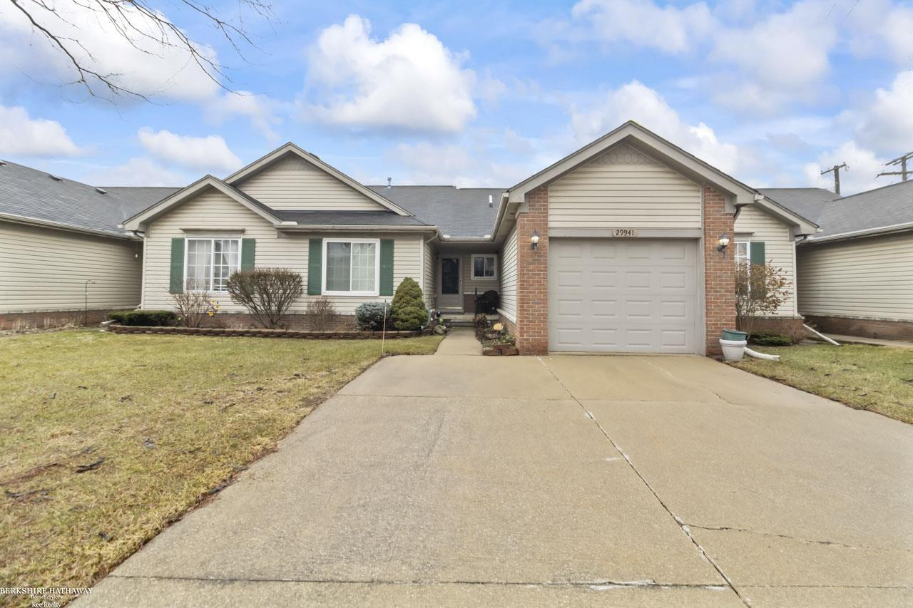 29941 Kenwood Court, Roseville, MI 48066 — Photo 2