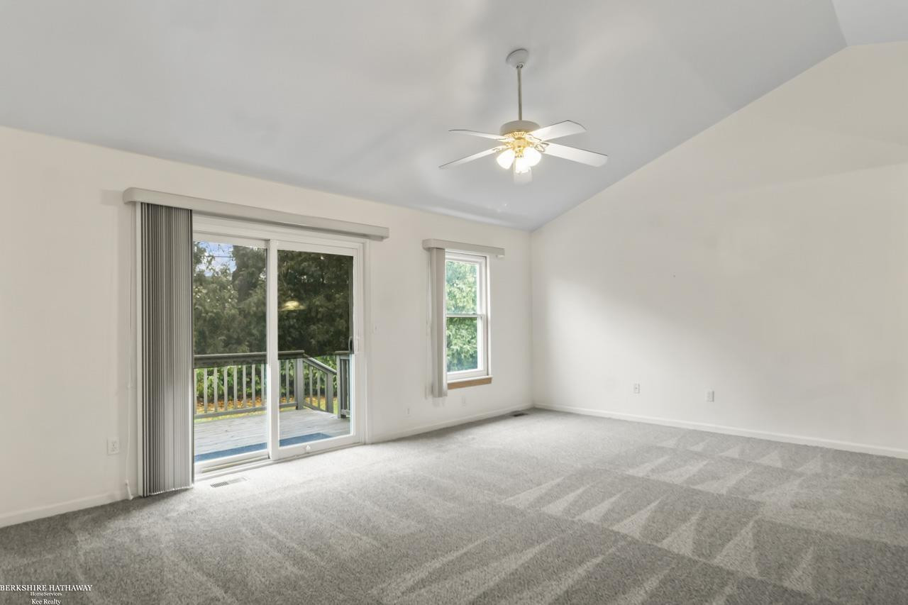29941 Kenwood Court, Roseville, MI 48066 — Photo 4