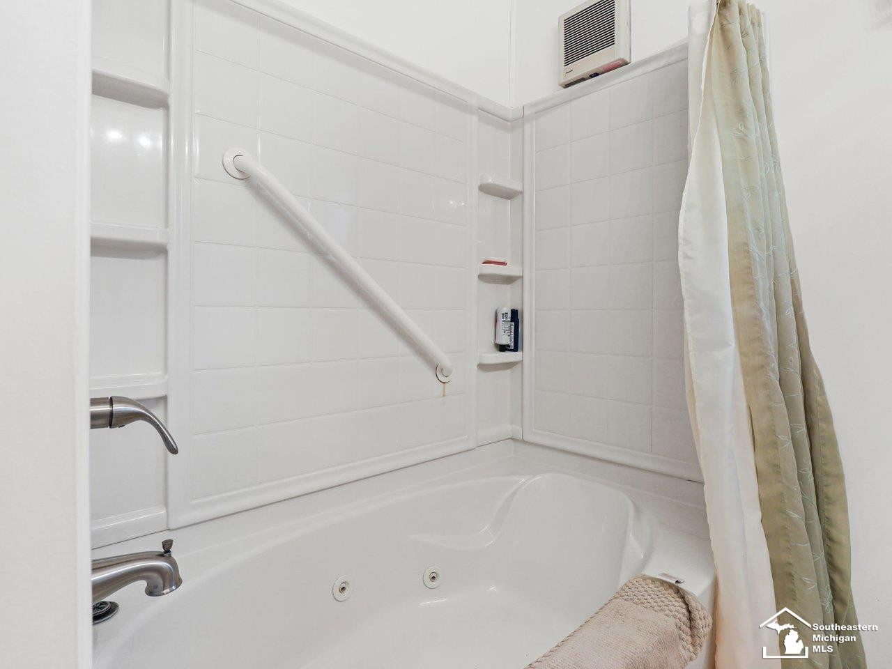 6238 Jacobs Street, Erie, MI — Photo 24