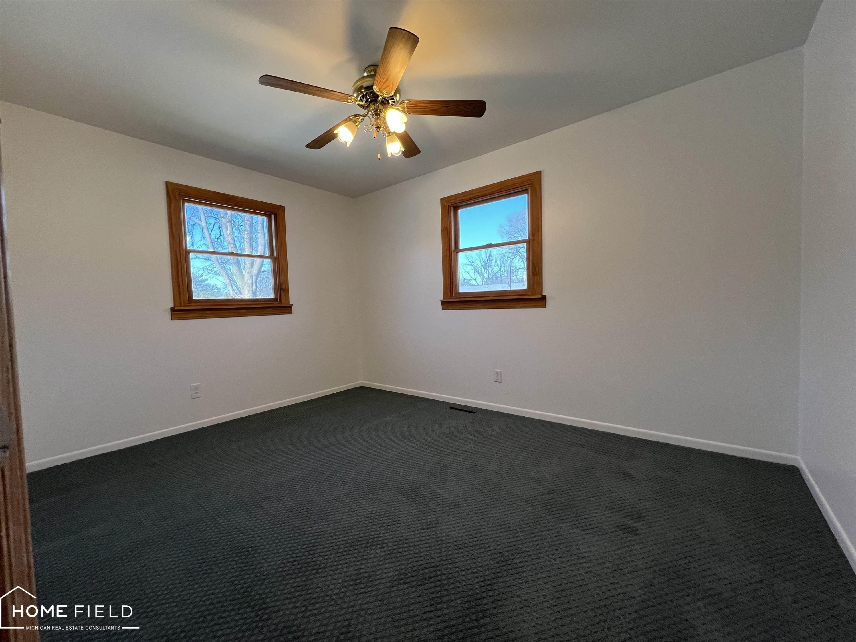 905 E Exchange Street, Owosso, MI 48867 — Photo 13