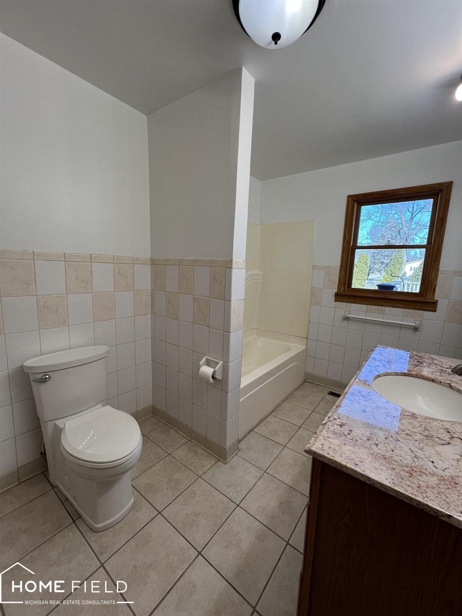 905 E Exchange Street, Owosso, MI 48867 — Photo 18