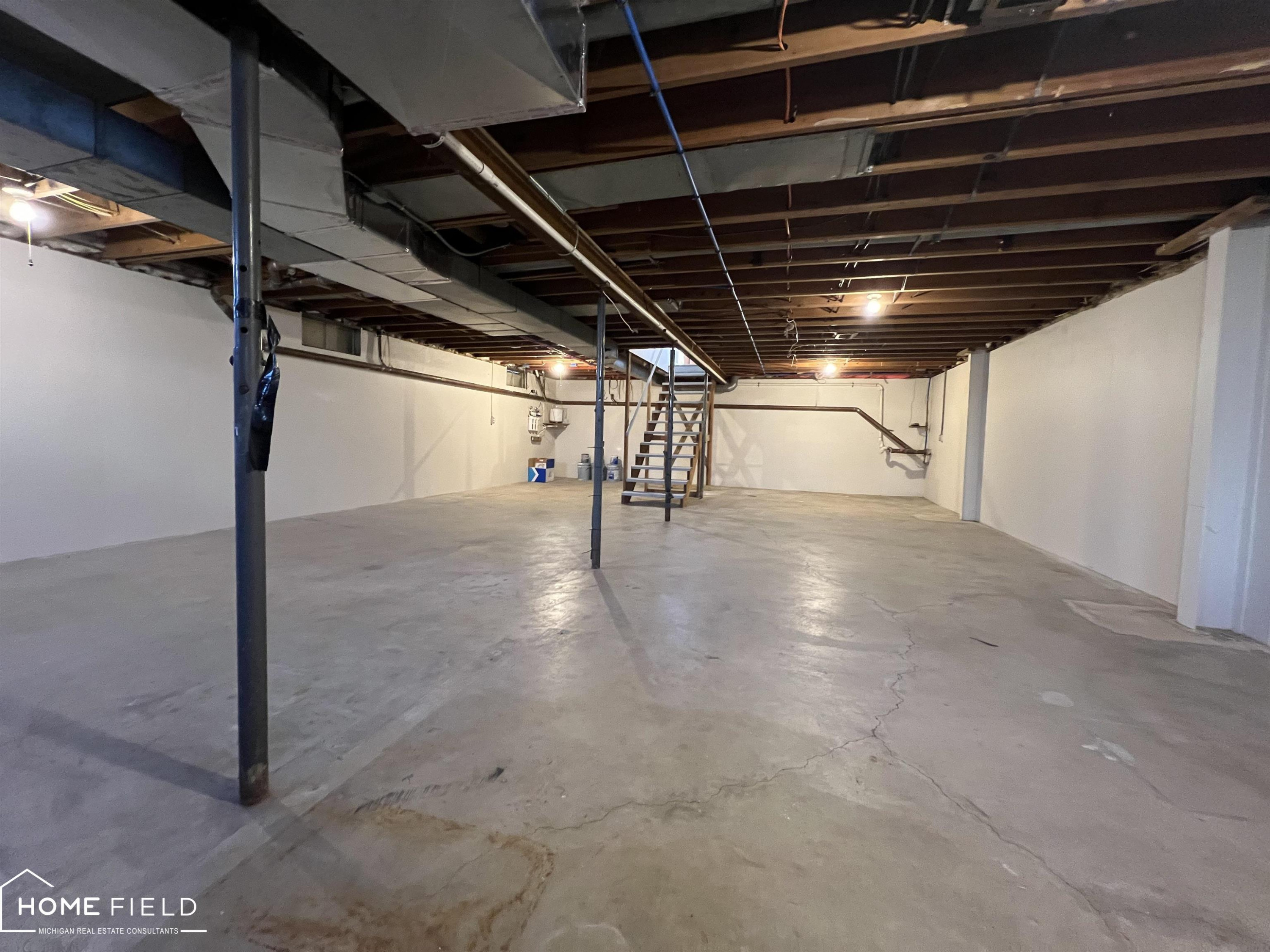 905 E Exchange Street, Owosso, MI 48867 — Photo 20