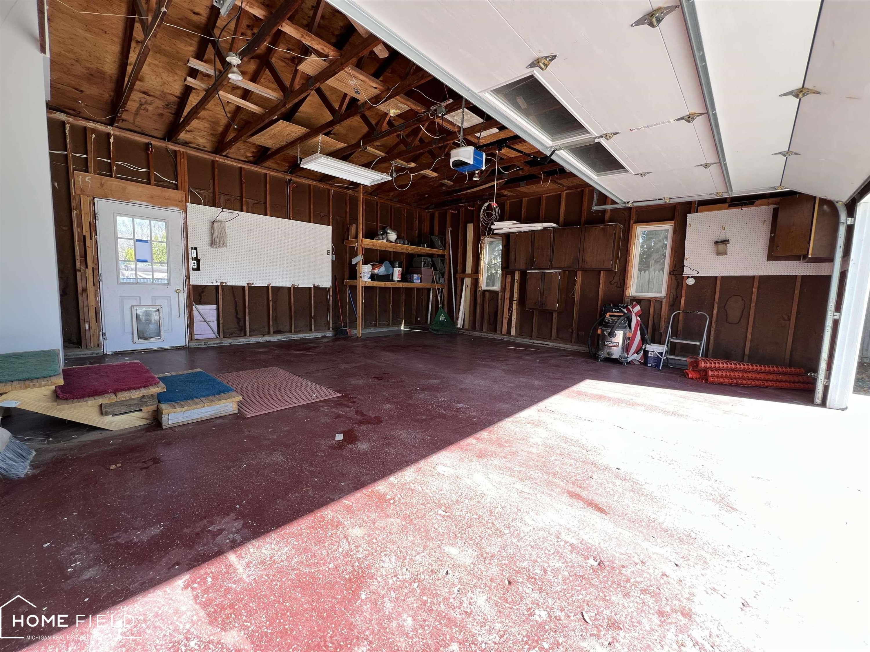 905 E Exchange Street, Owosso, MI 48867 — Photo 22