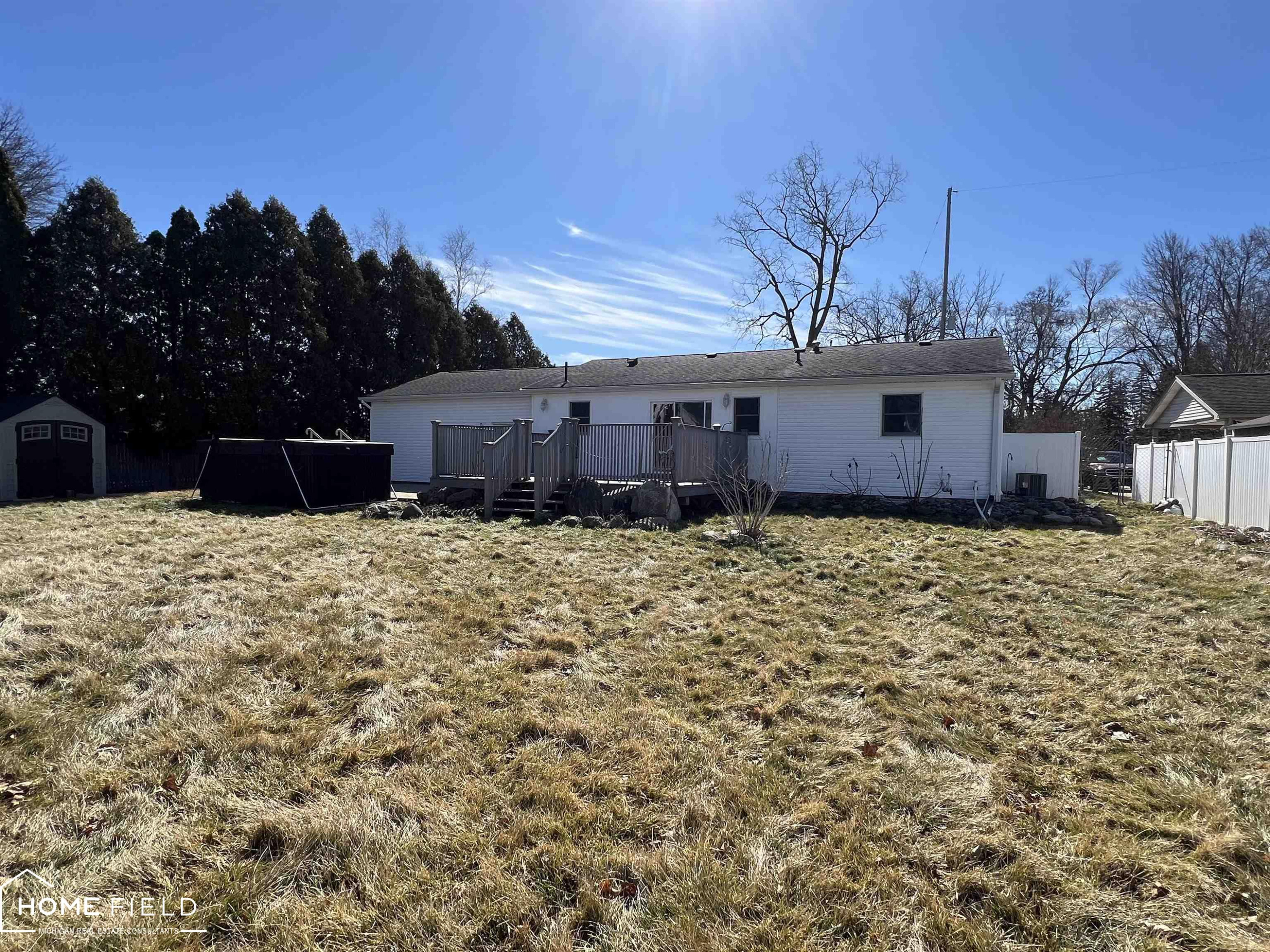 905 E Exchange Street, Owosso, MI 48867 — Photo 25