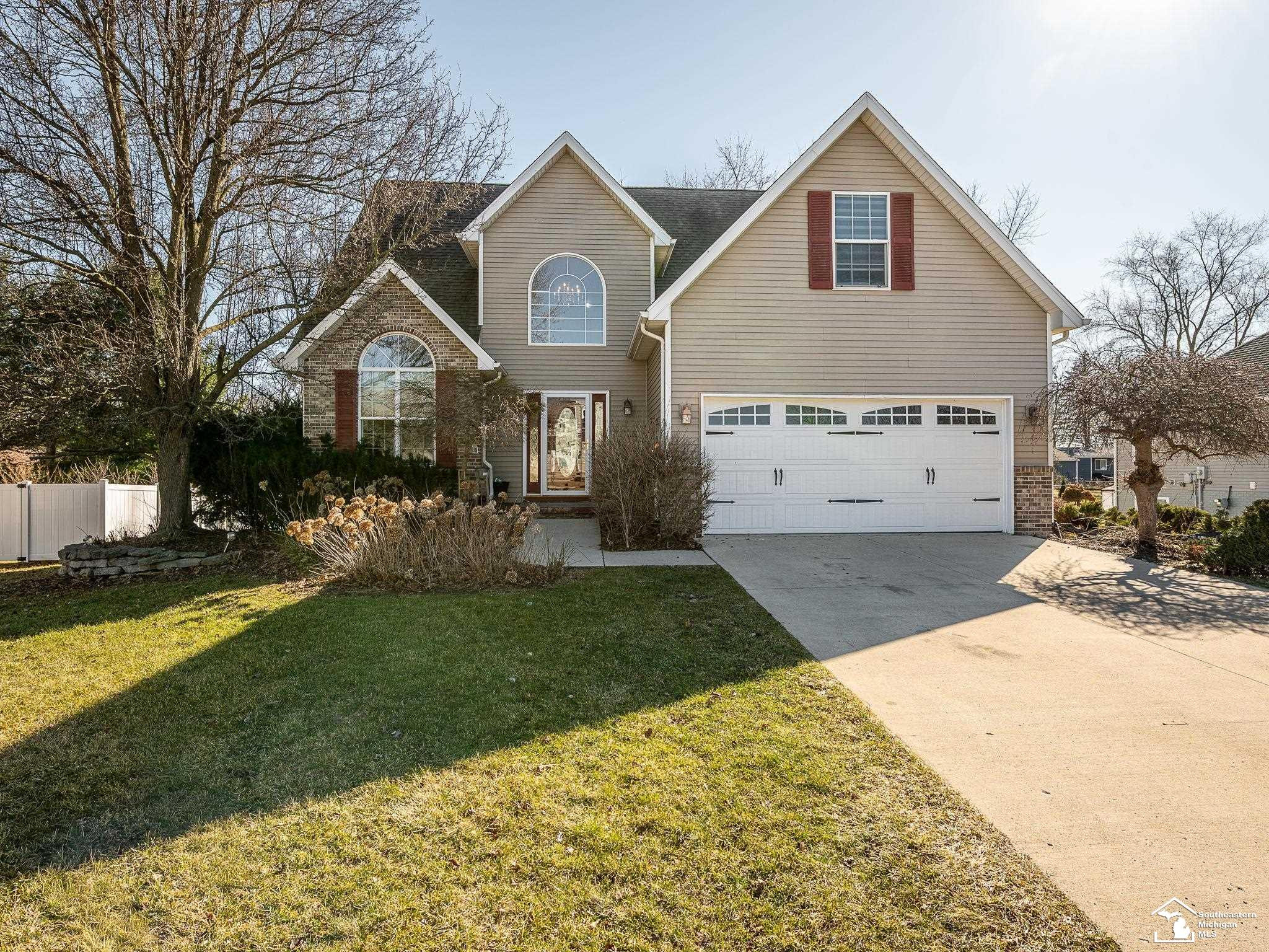 506 Illinois Drive, Tecumseh, MI 49286 — front exterior