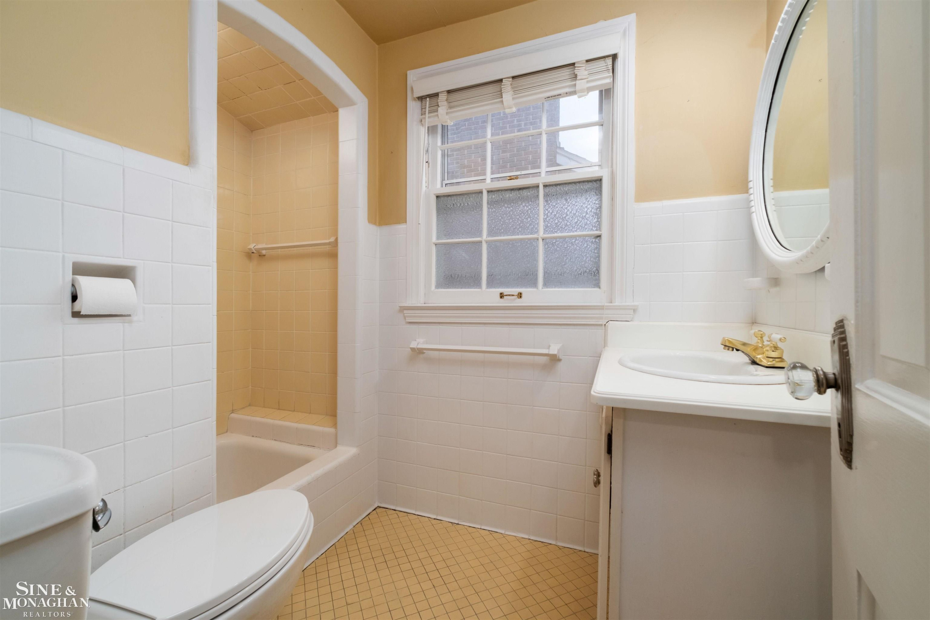 47 Cranford Lane, Grosse Pointe, MI 48230 — Photo 20