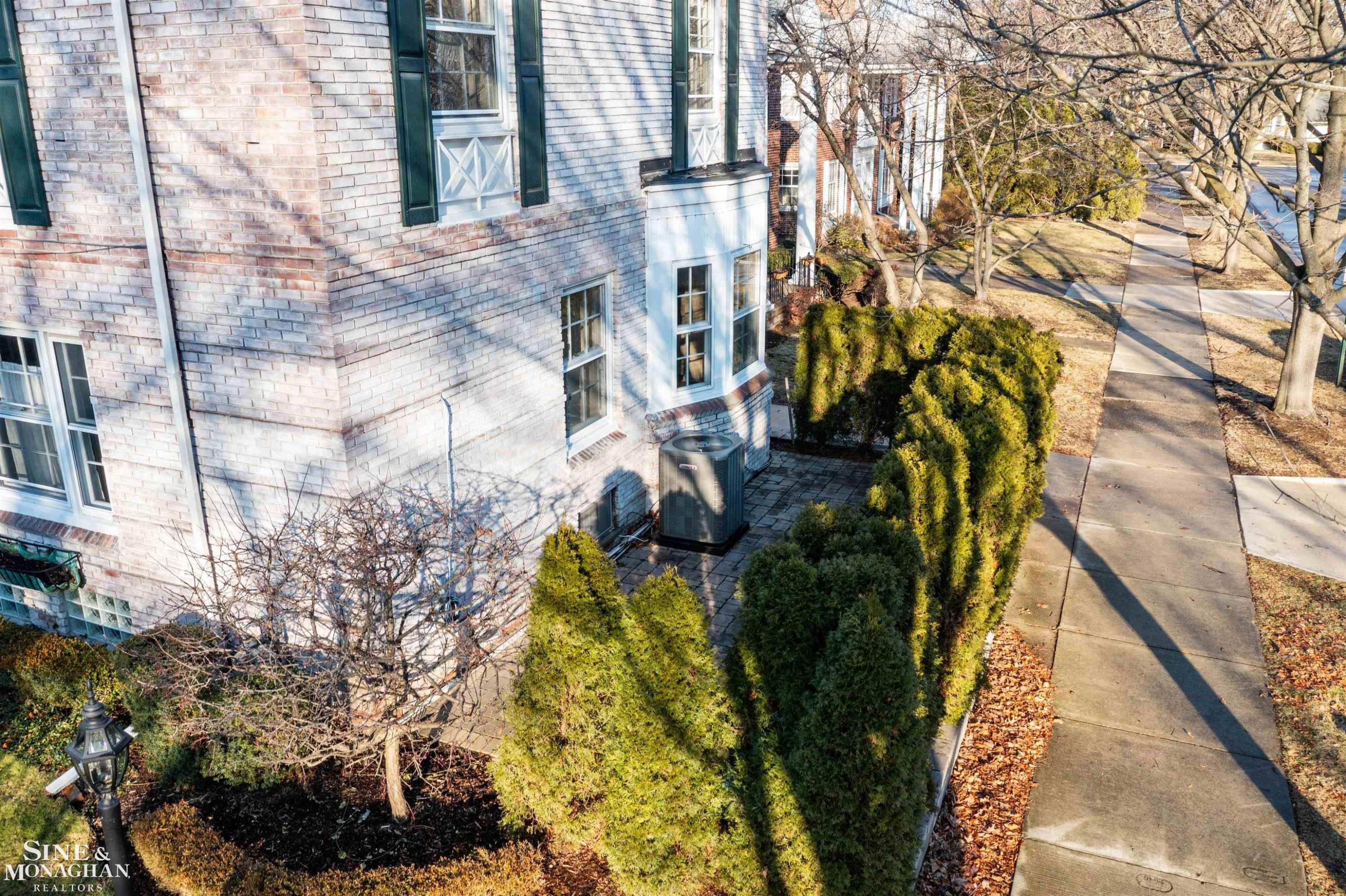 47 Cranford Lane, Grosse Pointe, MI 48230 — Photo 42