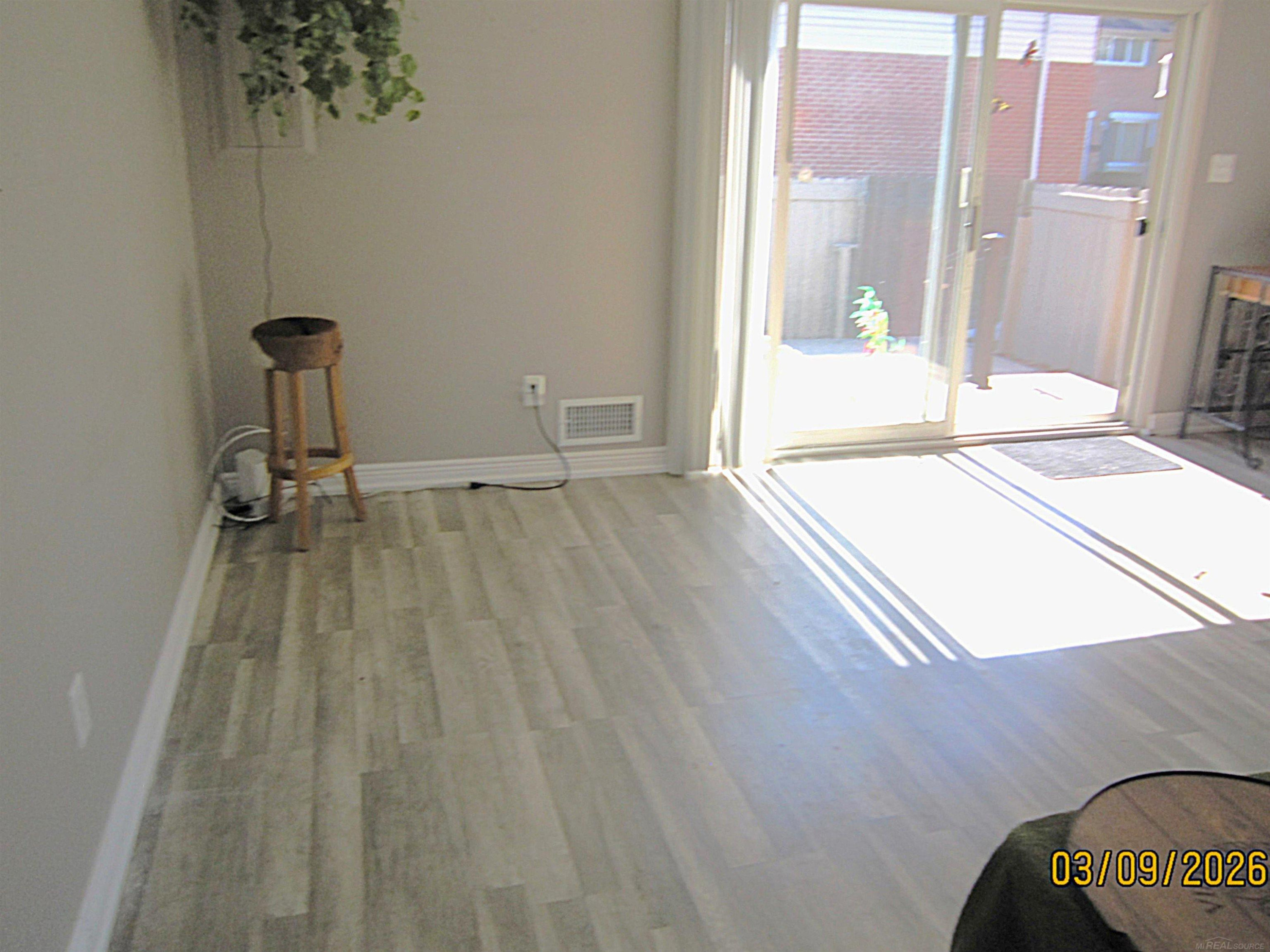 8238 FARNUM Avenue, Warren, MI 48093 — Photo 5