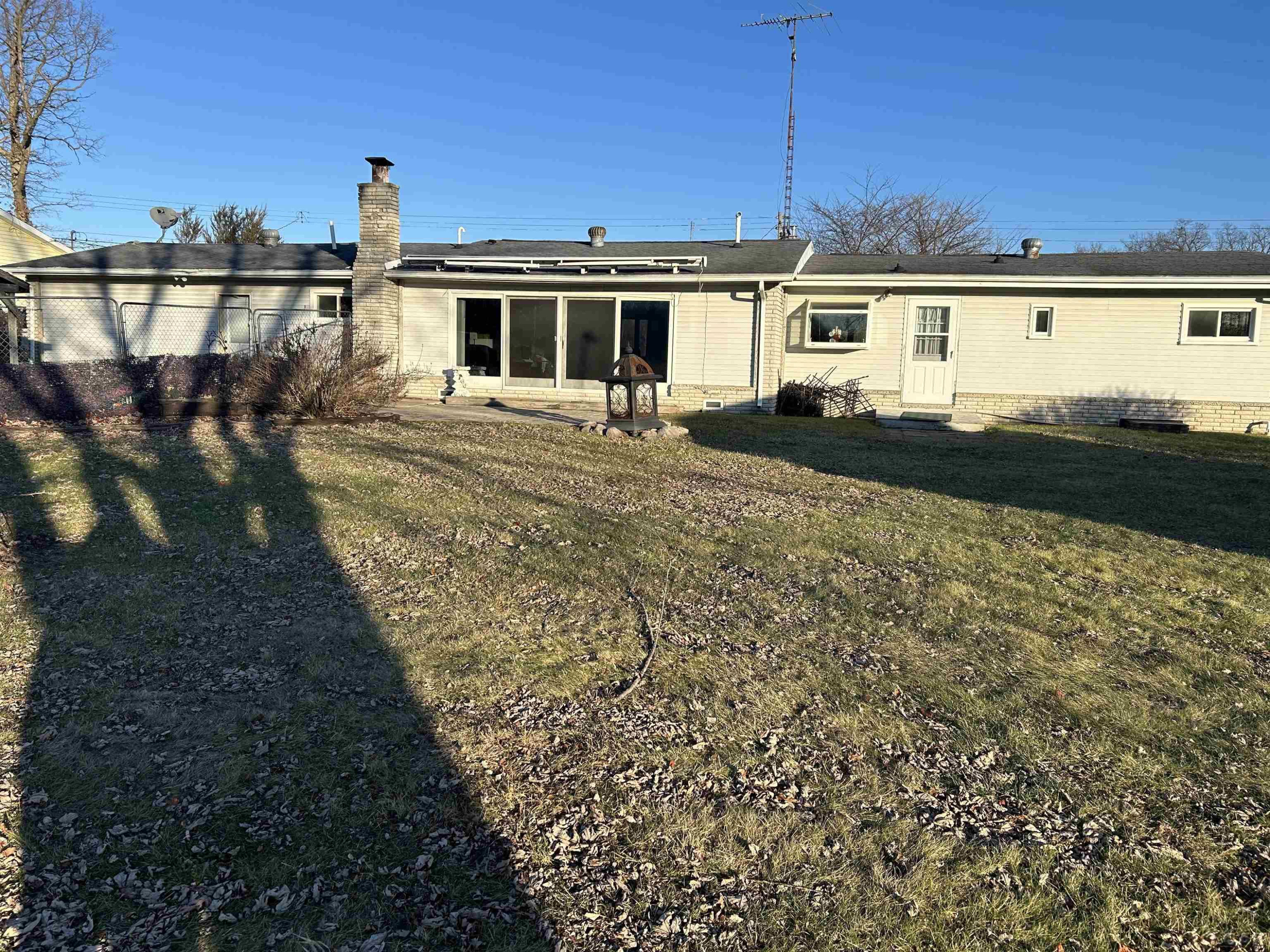 753 Vaniman Island Drive, Brooklyn, MI 49230