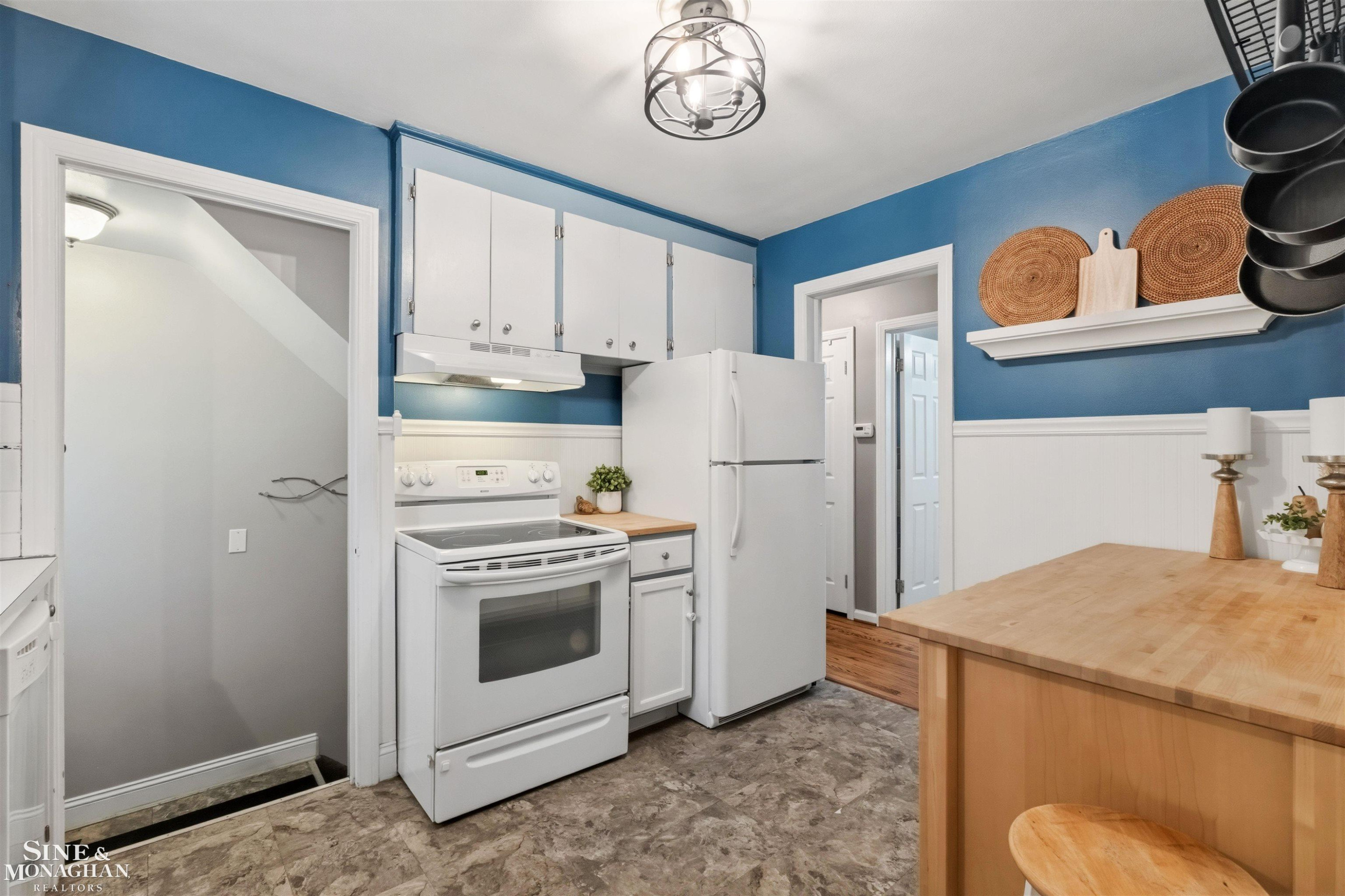 1776 Manchester Boulevard, Grosse Pointe Woods, MI 48236 — Photo 17