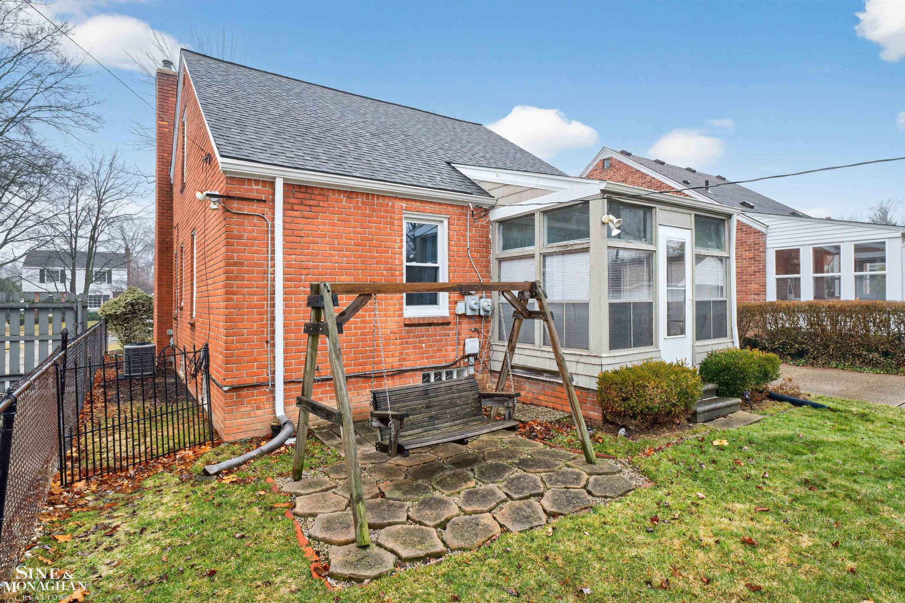 1776 Manchester Boulevard, Grosse Pointe Woods, MI 48236 — Photo 40