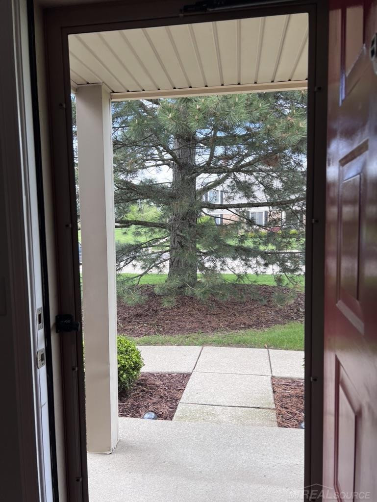 44666 Connecticut Court, Clinton Twp, MI 48038 — Photo 12