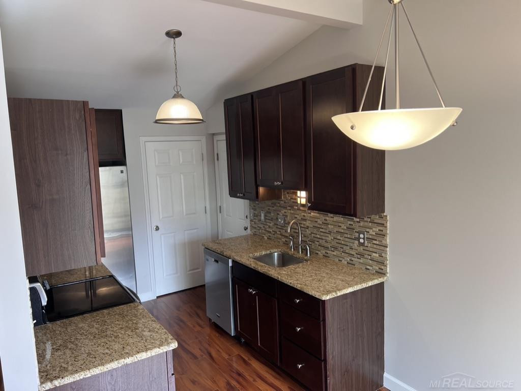44666 Connecticut Court, Clinton Twp, MI 48038 — Photo 25