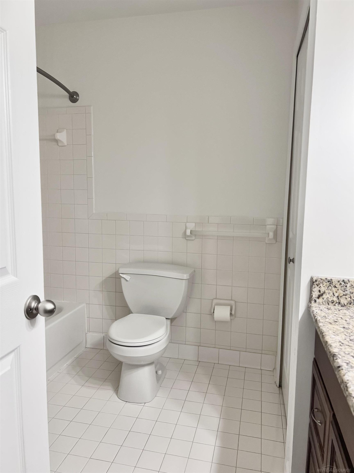 44666 Connecticut Court, Clinton Twp, MI 48038 — Photo 48