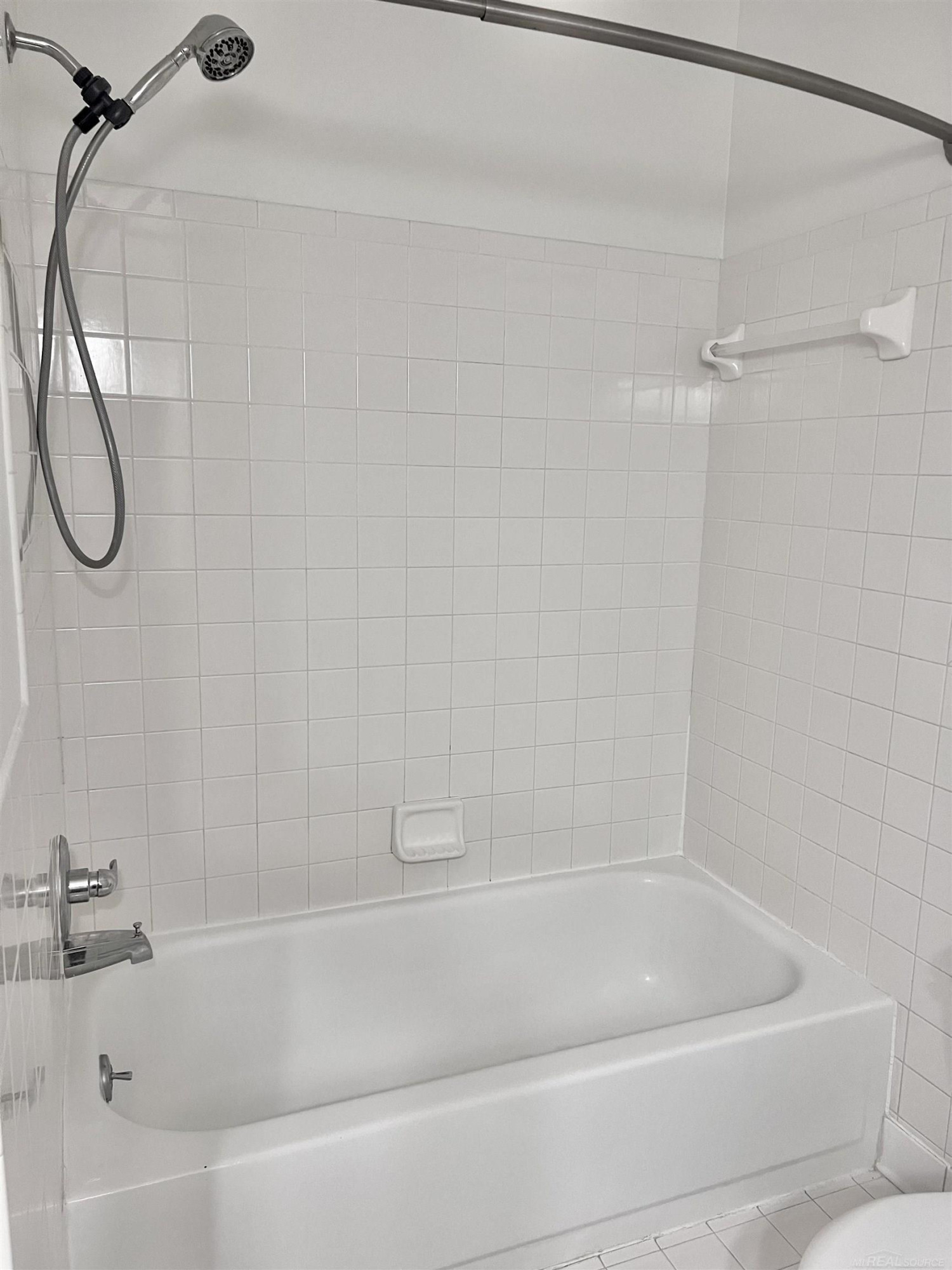 44666 Connecticut Court, Clinton Twp, MI 48038 — Photo 49
