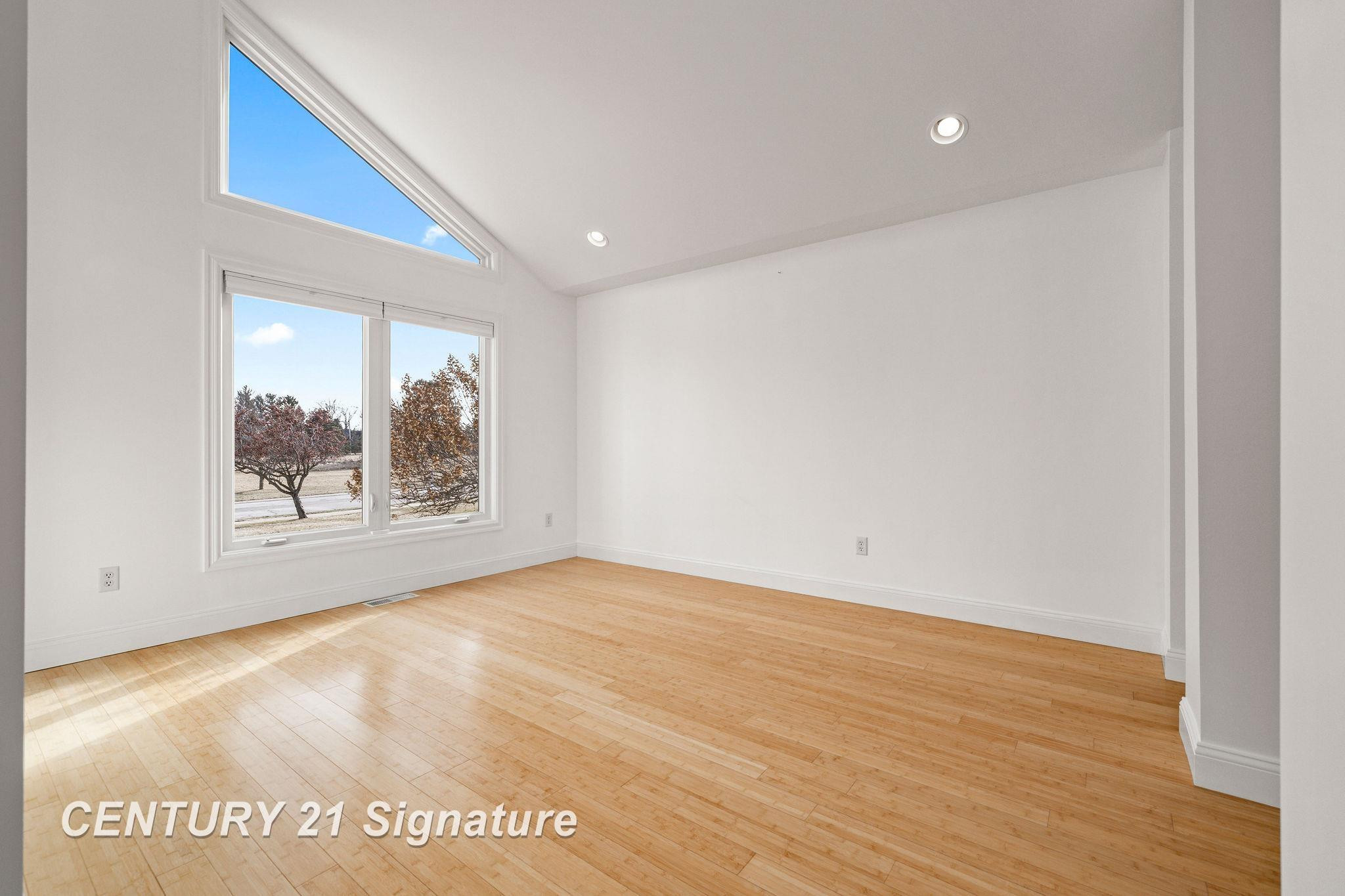 9368 Highland Green Drive, Saginaw, MI 48609 — Photo 11