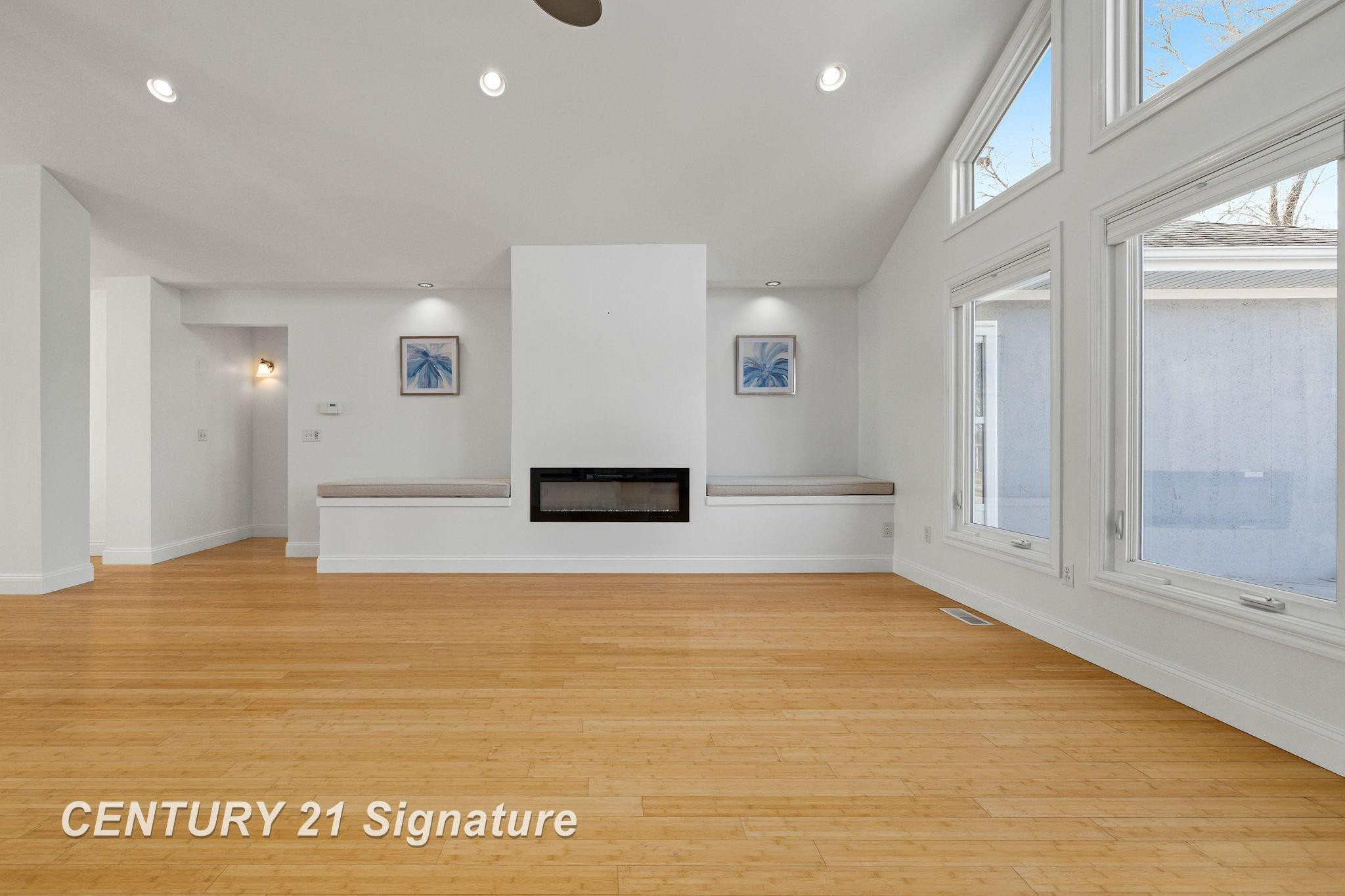 9368 Highland Green Drive, Saginaw, MI 48609 — Photo 14