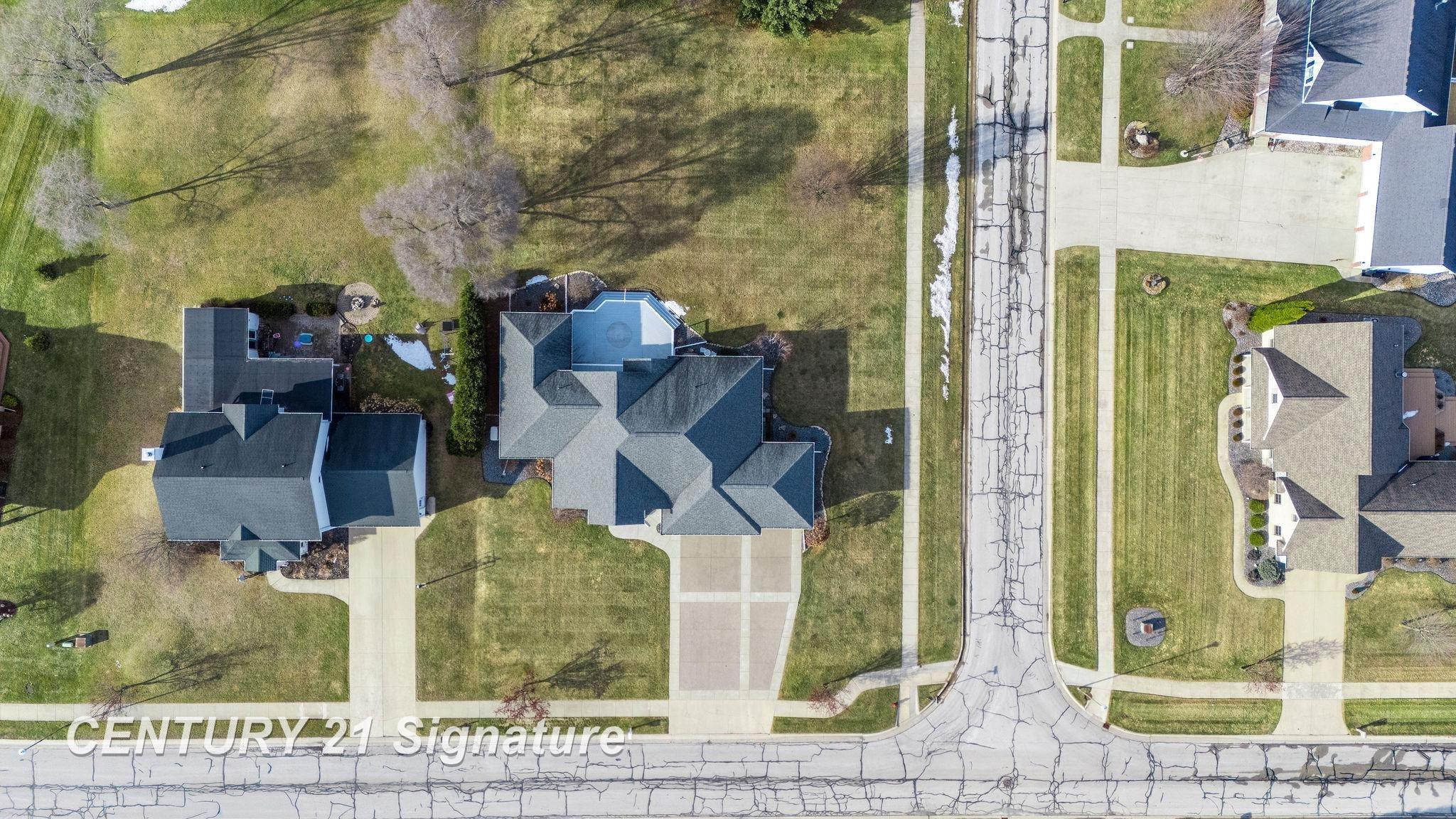 9368 Highland Green Drive, Saginaw, MI 48609 — Photo 45