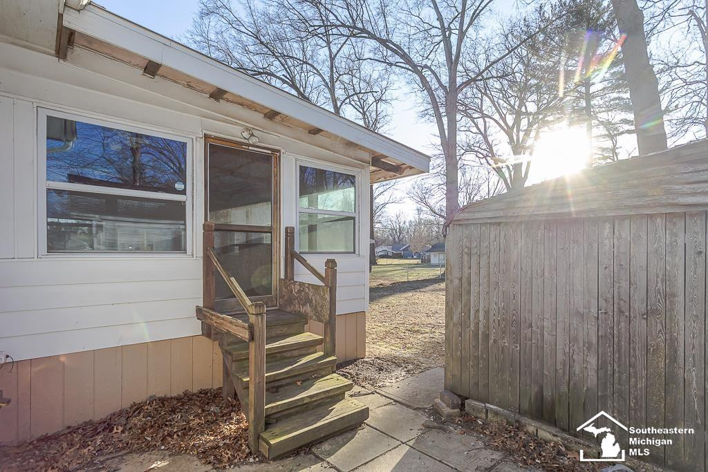 8037 Wiseman Road, Lambertville, MI 48144 — Photo 5