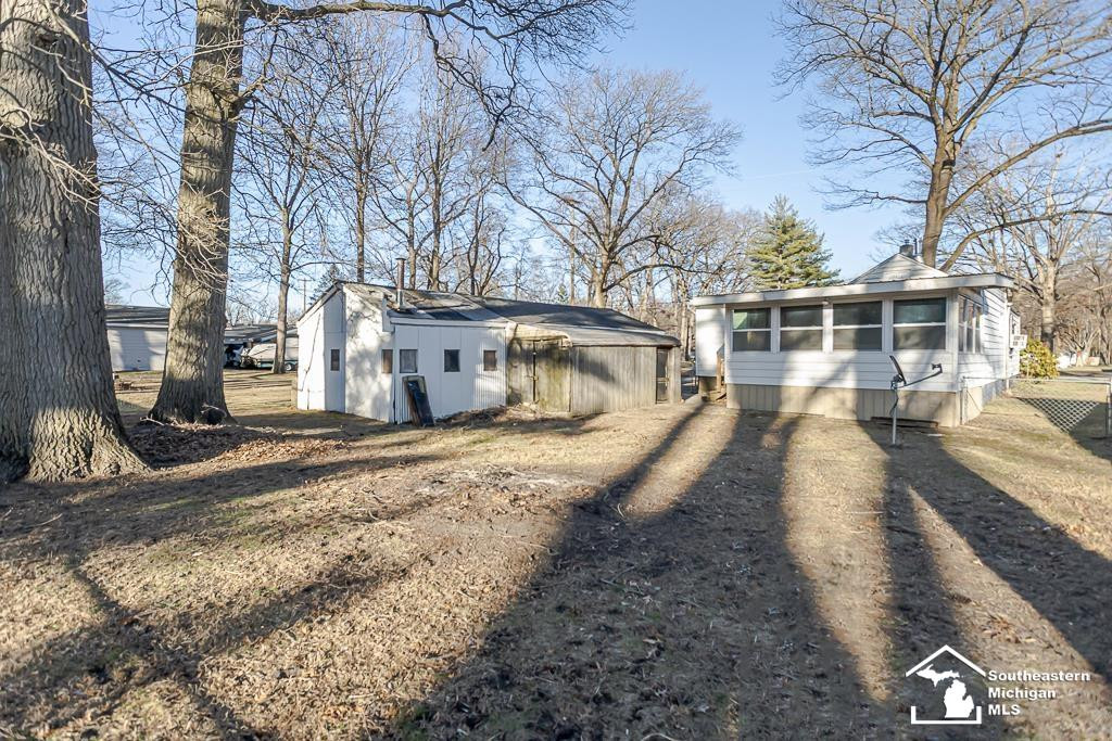 8037 Wiseman Road, Lambertville, MI 48144 — Photo 8