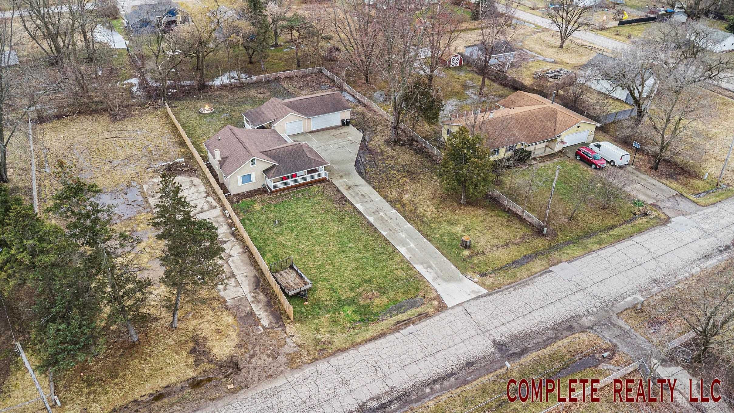 1051 Pinehurst Boulevard, Mount Morris, MI 48458 — front exterior