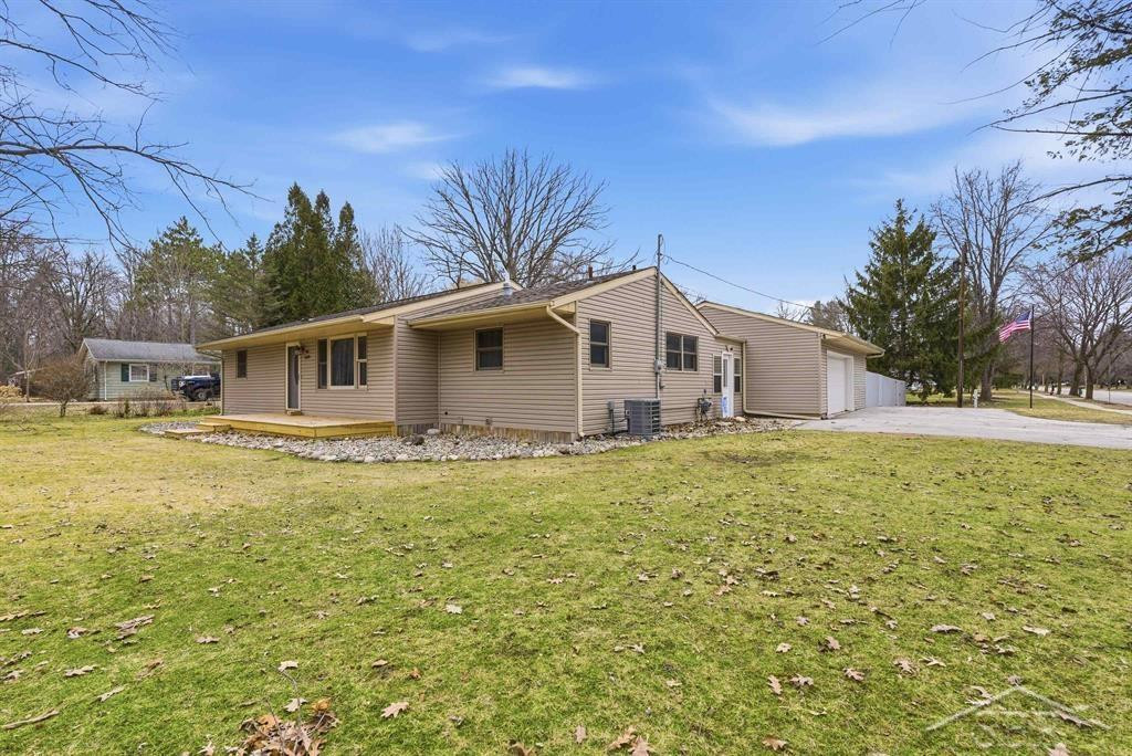 5519 Nurmi Drive, Midland, MI 48640 — Photo 2